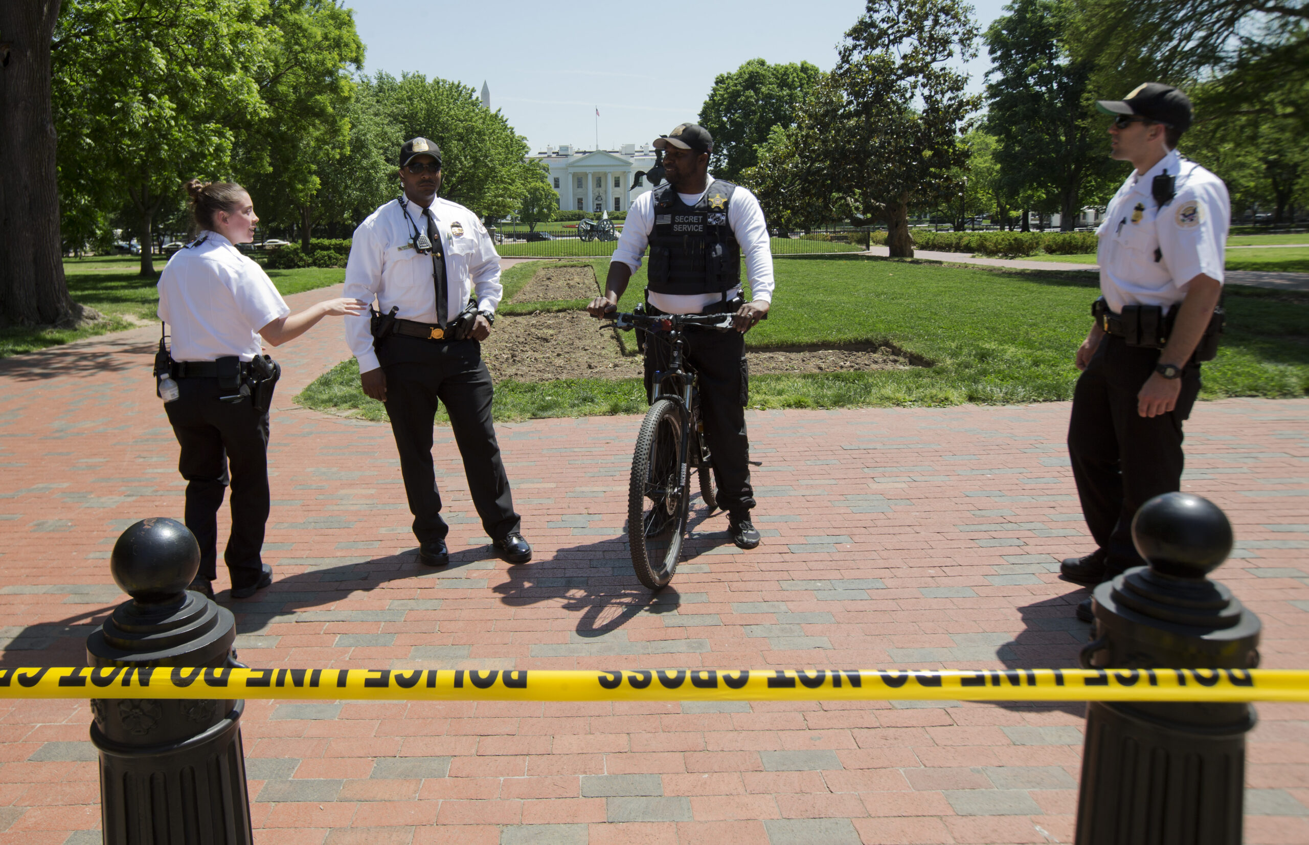 Secret Service: All clear at White House