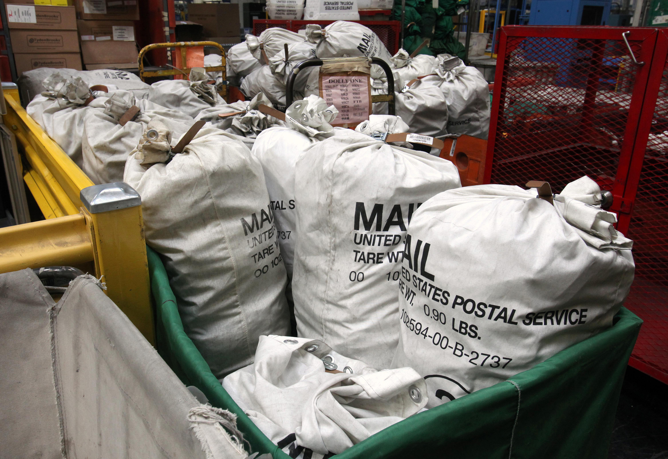 U.S. citizen sentenced for mailing white powder letters from Mexico to politicians
