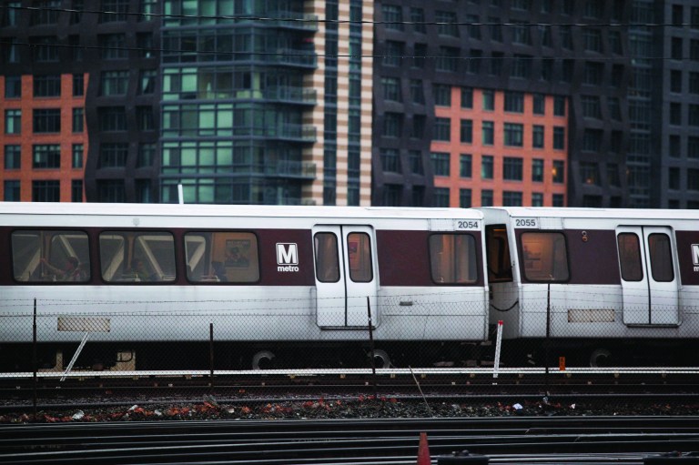 Expect to take a shuttle to Reagan National Airport this weekend: Metro trackwork March 1-3
