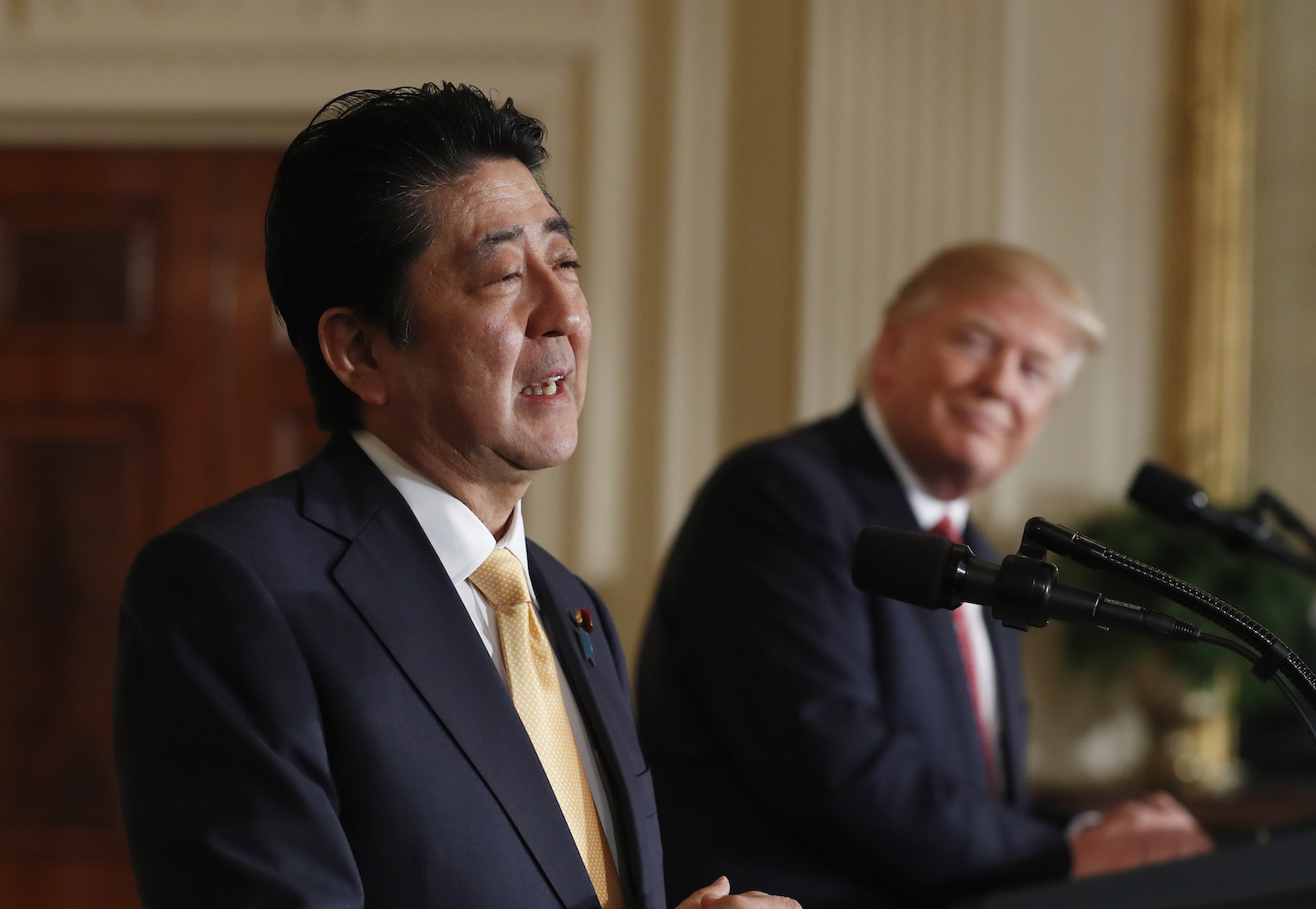 Abe admits: Trump is a much better golfer