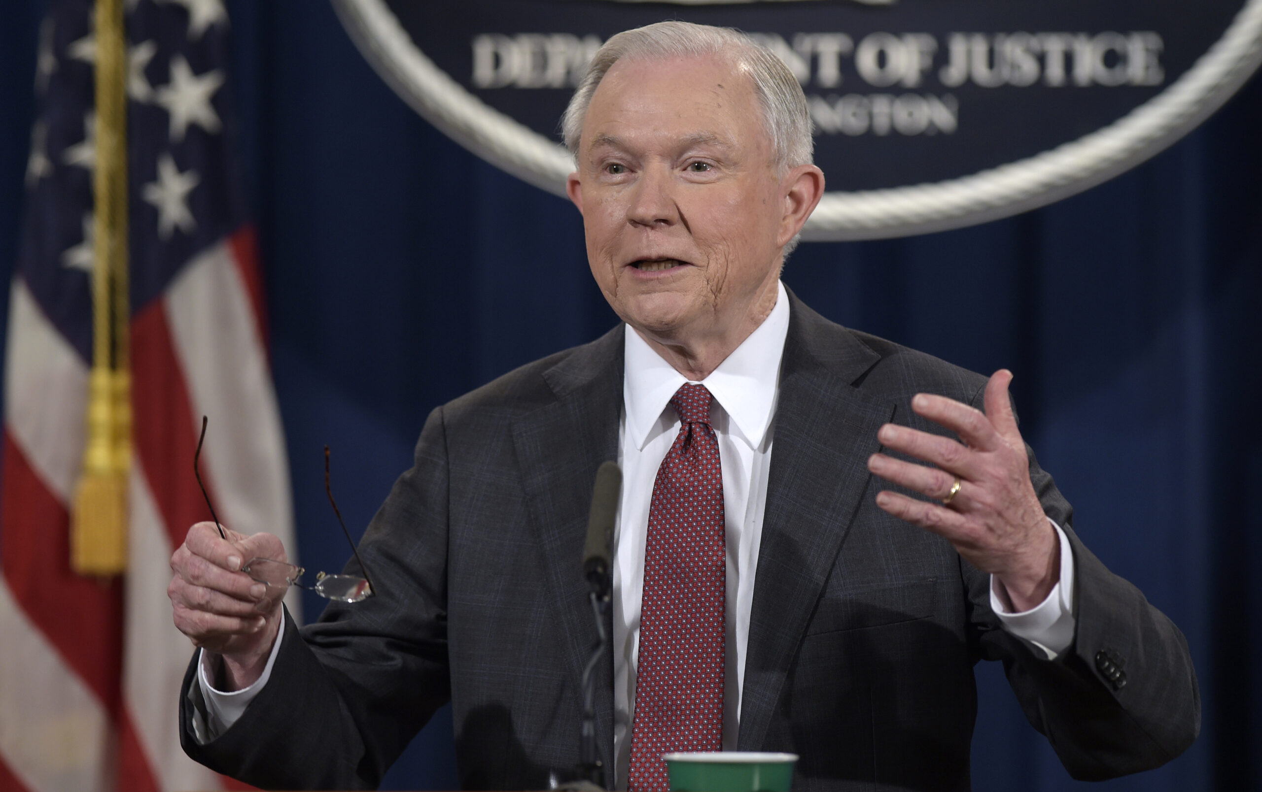 Jeff Sessions will tour US-Mexico border next week