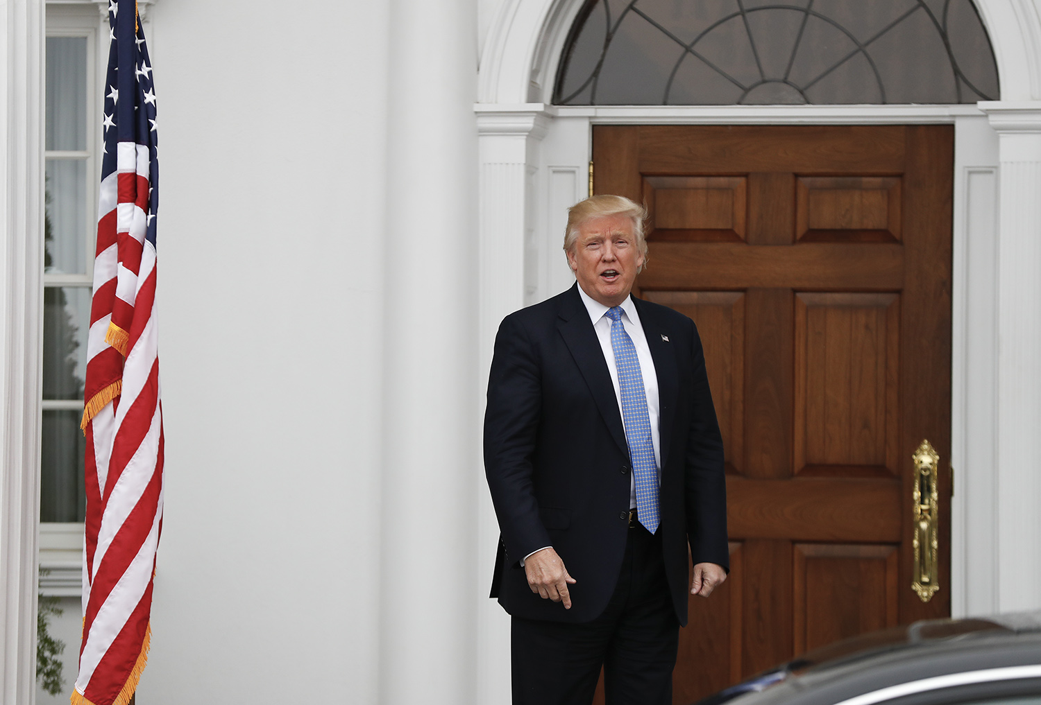 Attendee at off-the-record Trump-news media meeting: ‘F–k him’