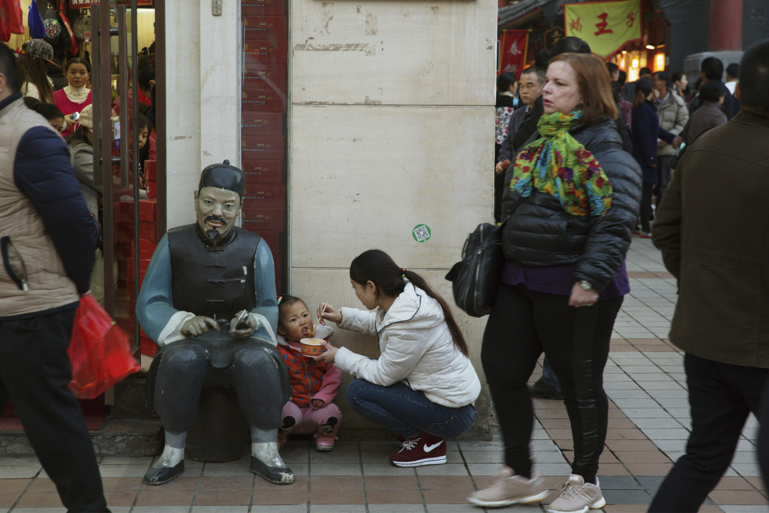 China abolishes one-child policy