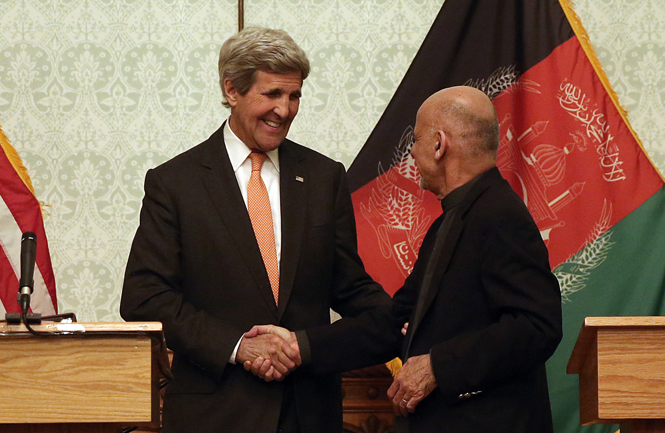 Secretary Kerry makes surprise trip to Afghanistan amid tumult