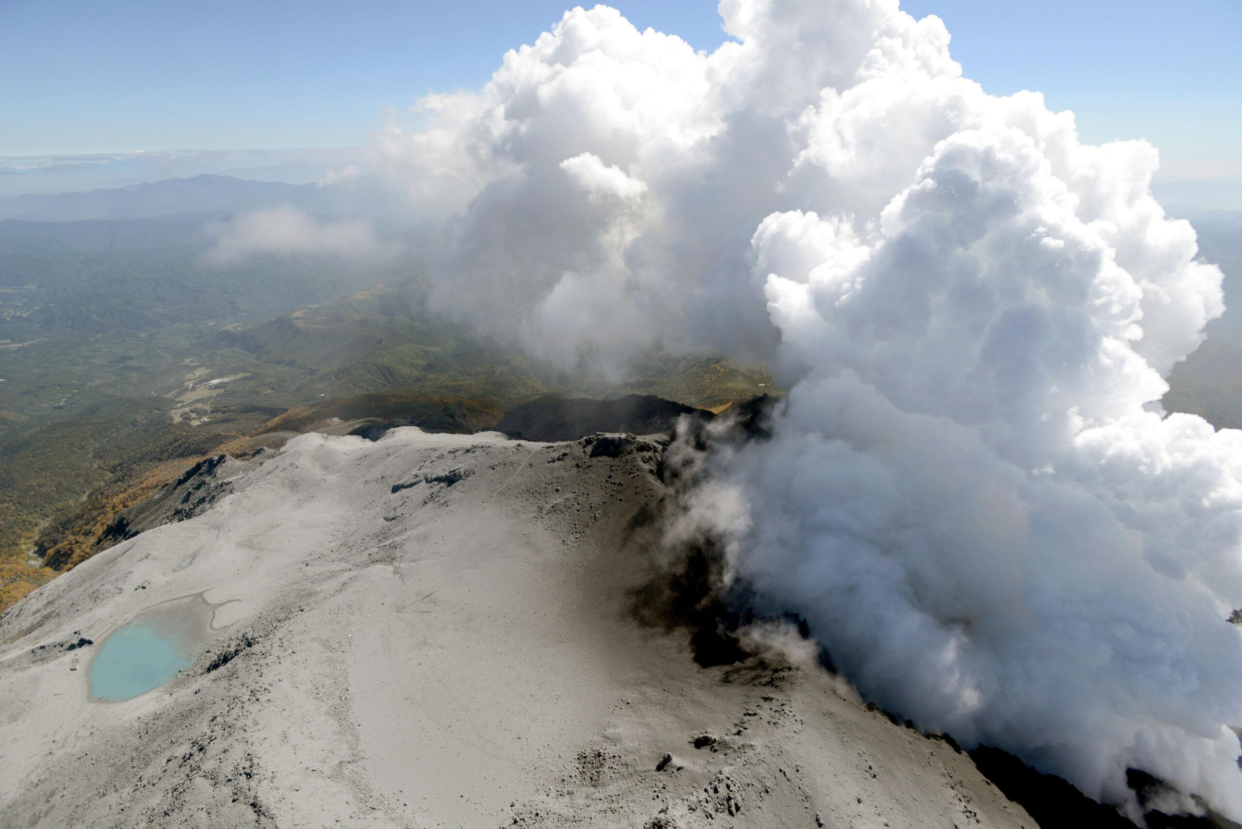 New tremors raise concern at Japan’s Mount Ontake