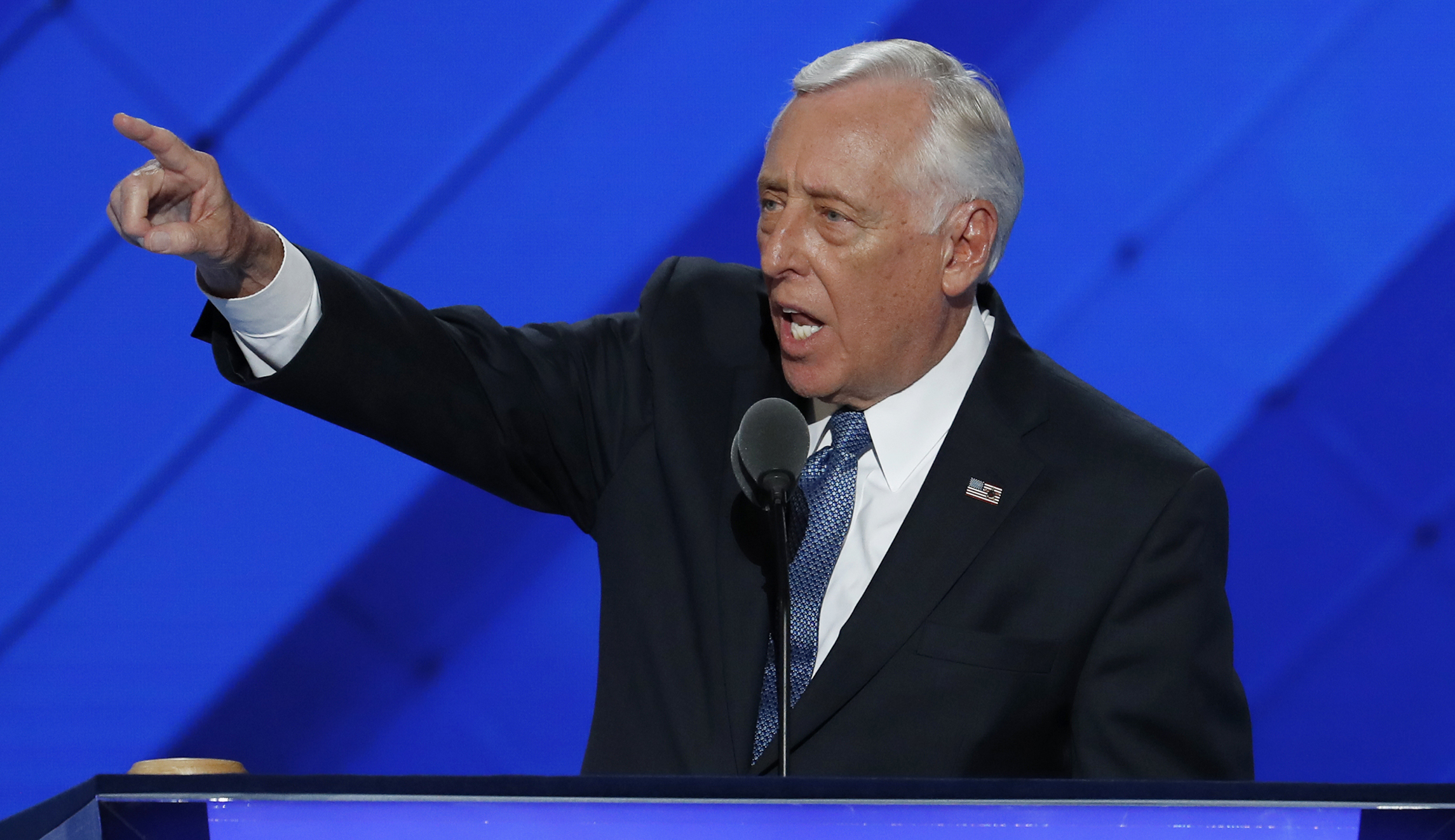 Steny Hoyer: Trump meets the ‘definition of a racist’
