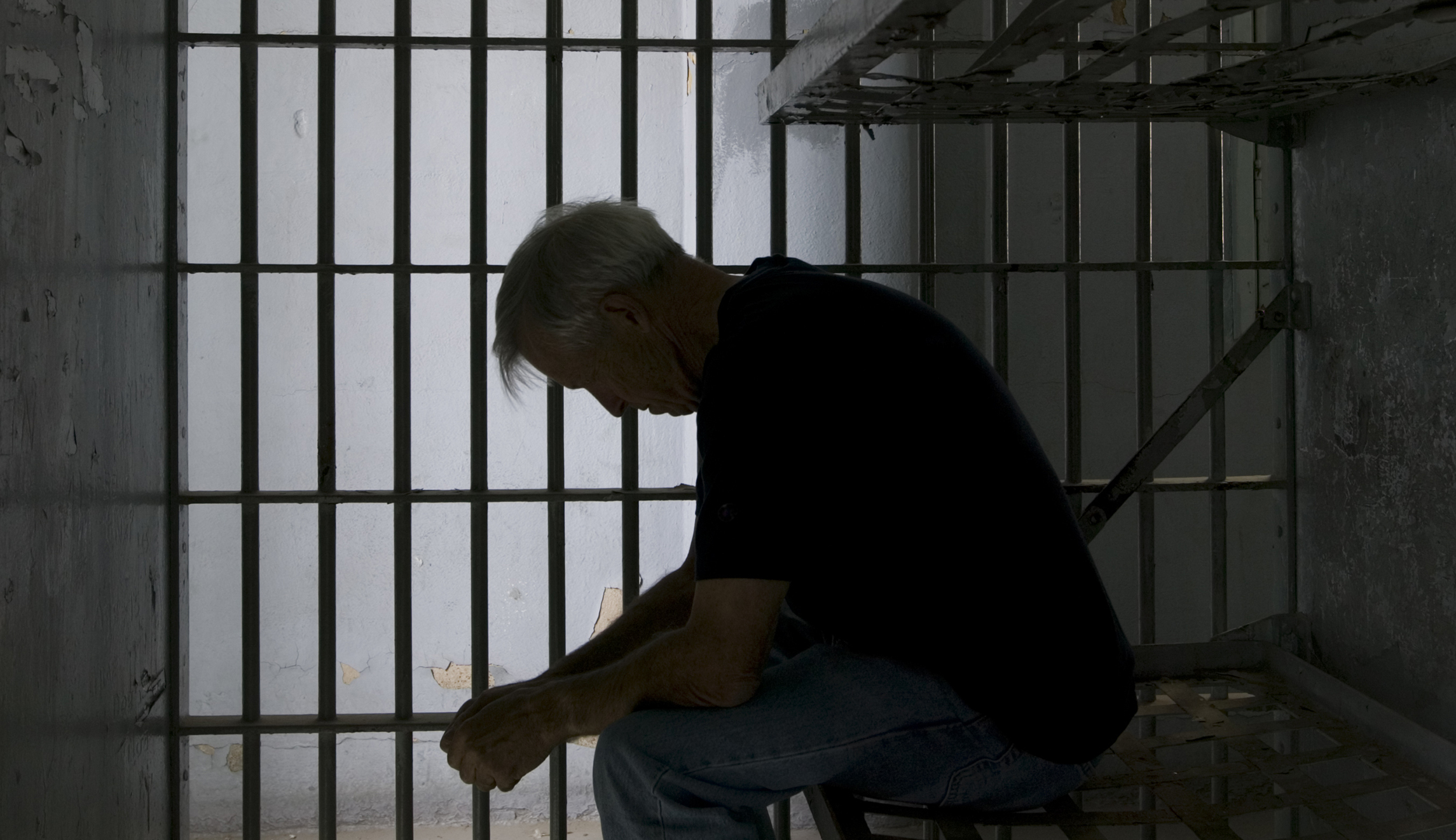 Maine jails’ COVID-19 policies force daily 23-hour lockdowns, no visits, and no worship