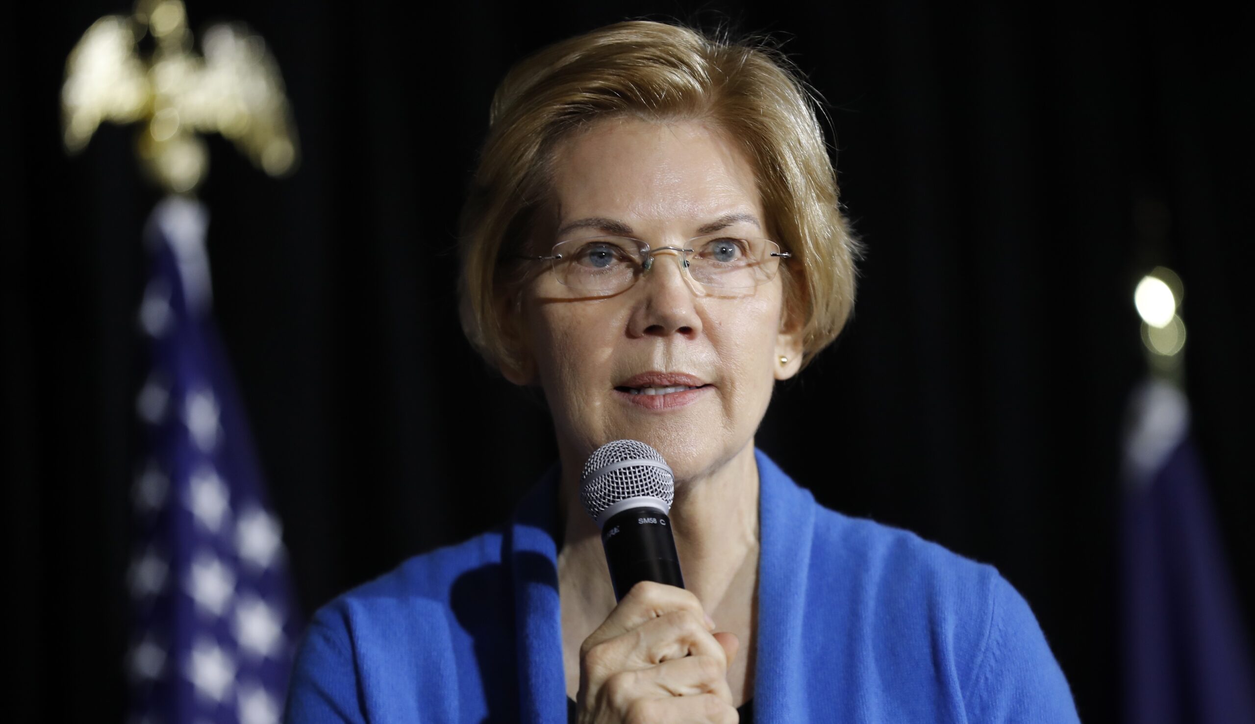 Heckler shouts ‘Why did you lie?’ at Elizabeth Warren during Atlanta suburb speech