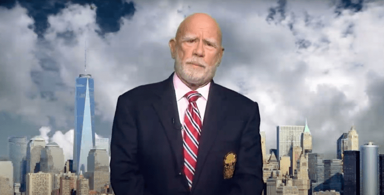 NYC tailor refusing to shut down during pandemic says police thanked him for military service rather than citing him