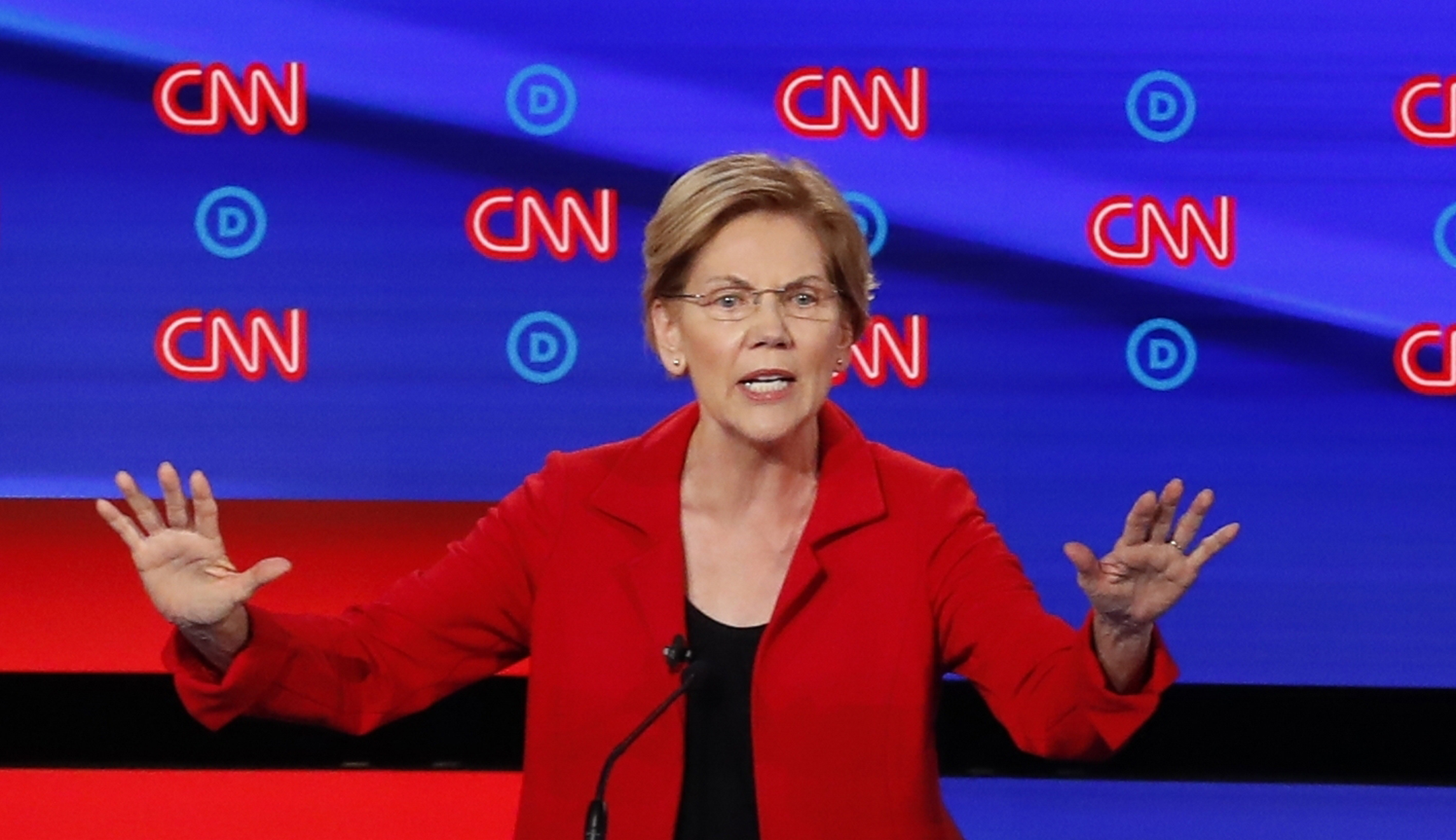 Elizabeth Warren keeps lying through her teeth about ‘Medicare for all’