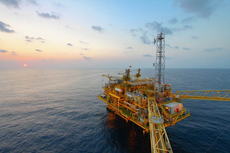 Order would reverse Obama's ban on drilling in the Atlantic and Arctic oceans. (iStock)