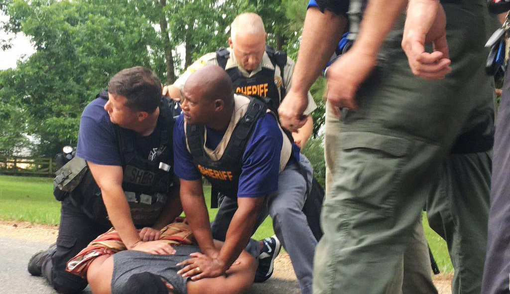 Police say 8 dead in 3 Mississippi shootings