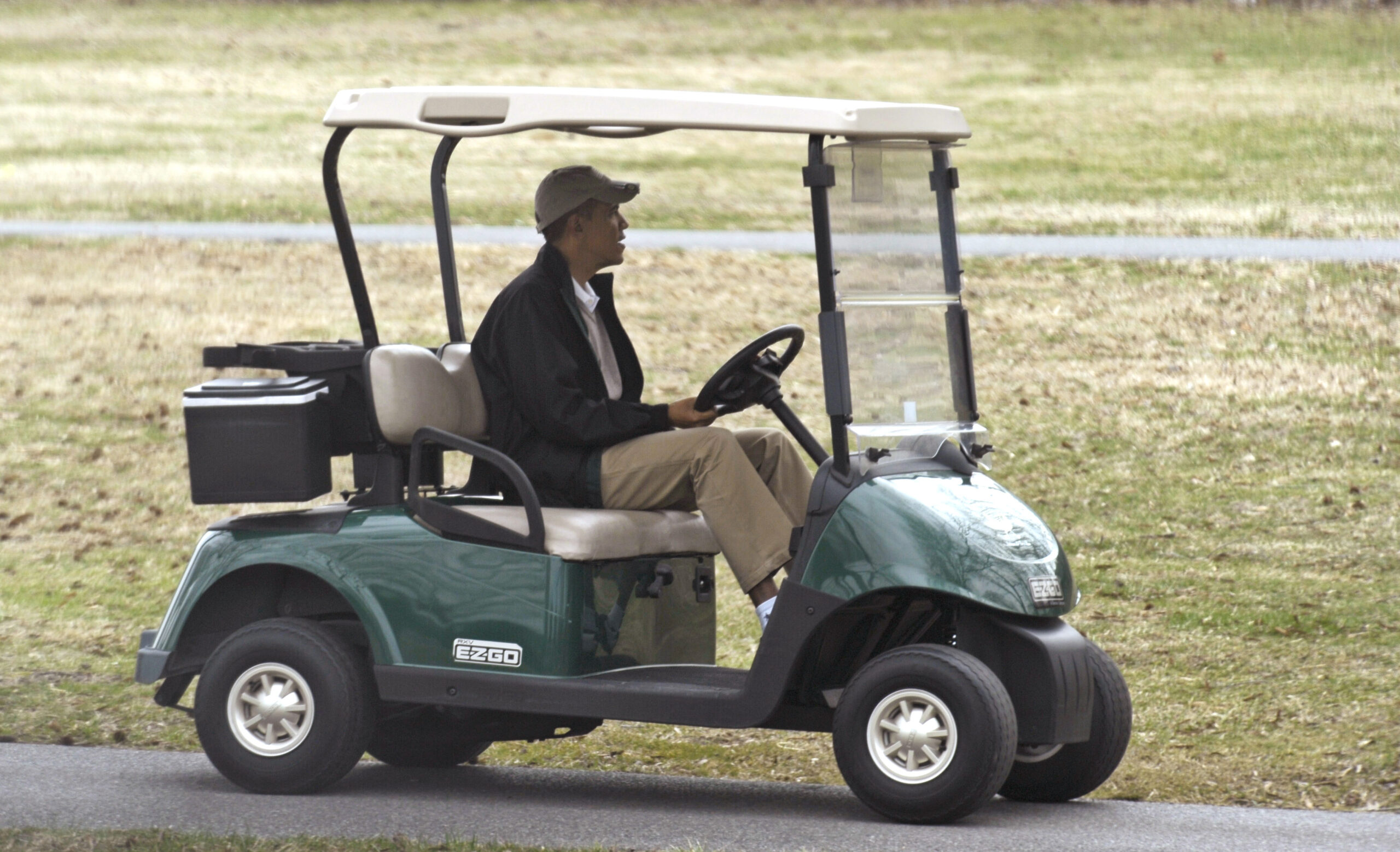 Obama plays 196th presidential golf round