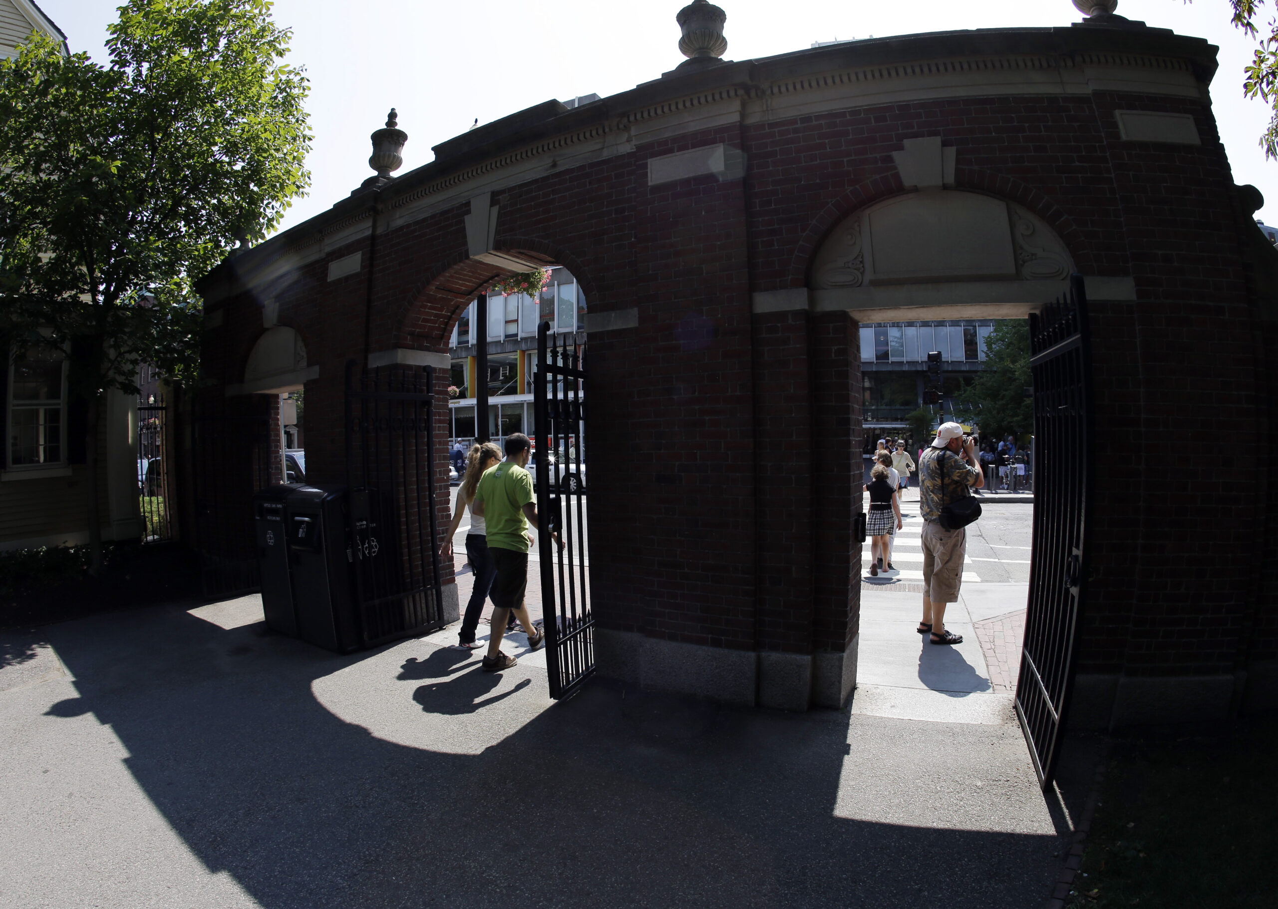 Bomb threat reported at Harvard