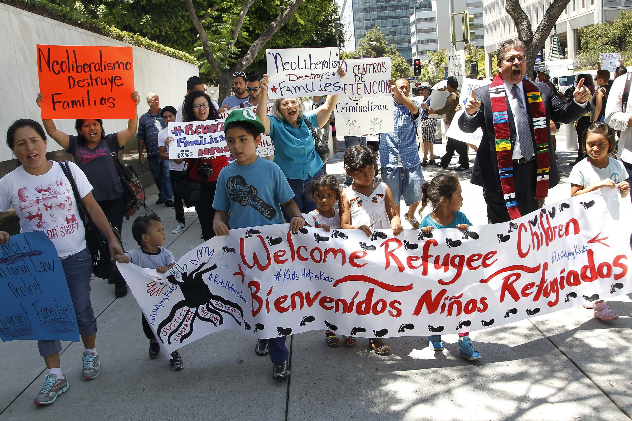 Obama seeks $3.7 billion to deal with border kids