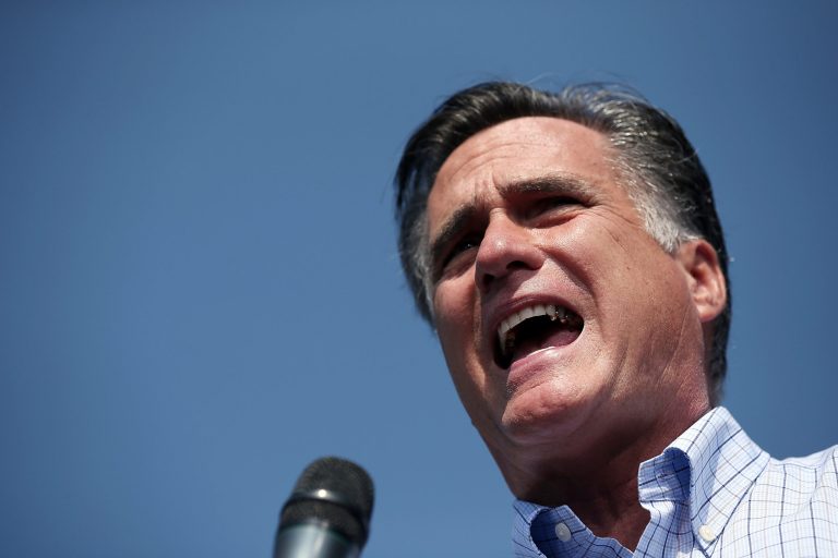 FAIRFAX, VA - SEPTEMBER 13:  Republican presidential candidate Mitt Romney campaigns at Van Dyck Park September 13, 2012 in Fairfax, Virginia. Romney and U.S. President Barack Obama are spending significant time competing in Virginia, one of the primary battleground states.  (Photo by Win McNamee/Getty Images)