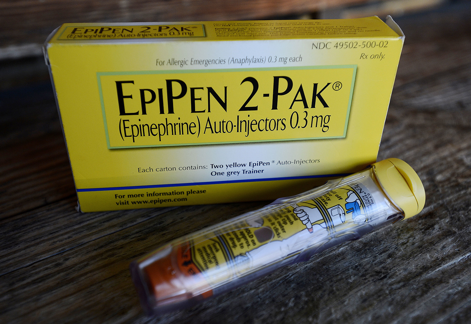 Grassley probes price hikes for EpiPen