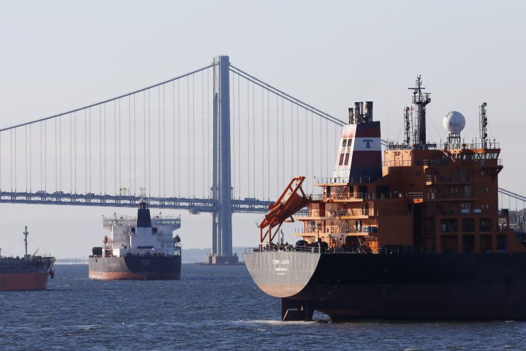 Federal data released this month showed oil exports increased by 300,000 barrels per day to total 900,000 barrels per day in the first half of 2017 compared to the same time period last year. (AP Photo/Mark Lennihan)