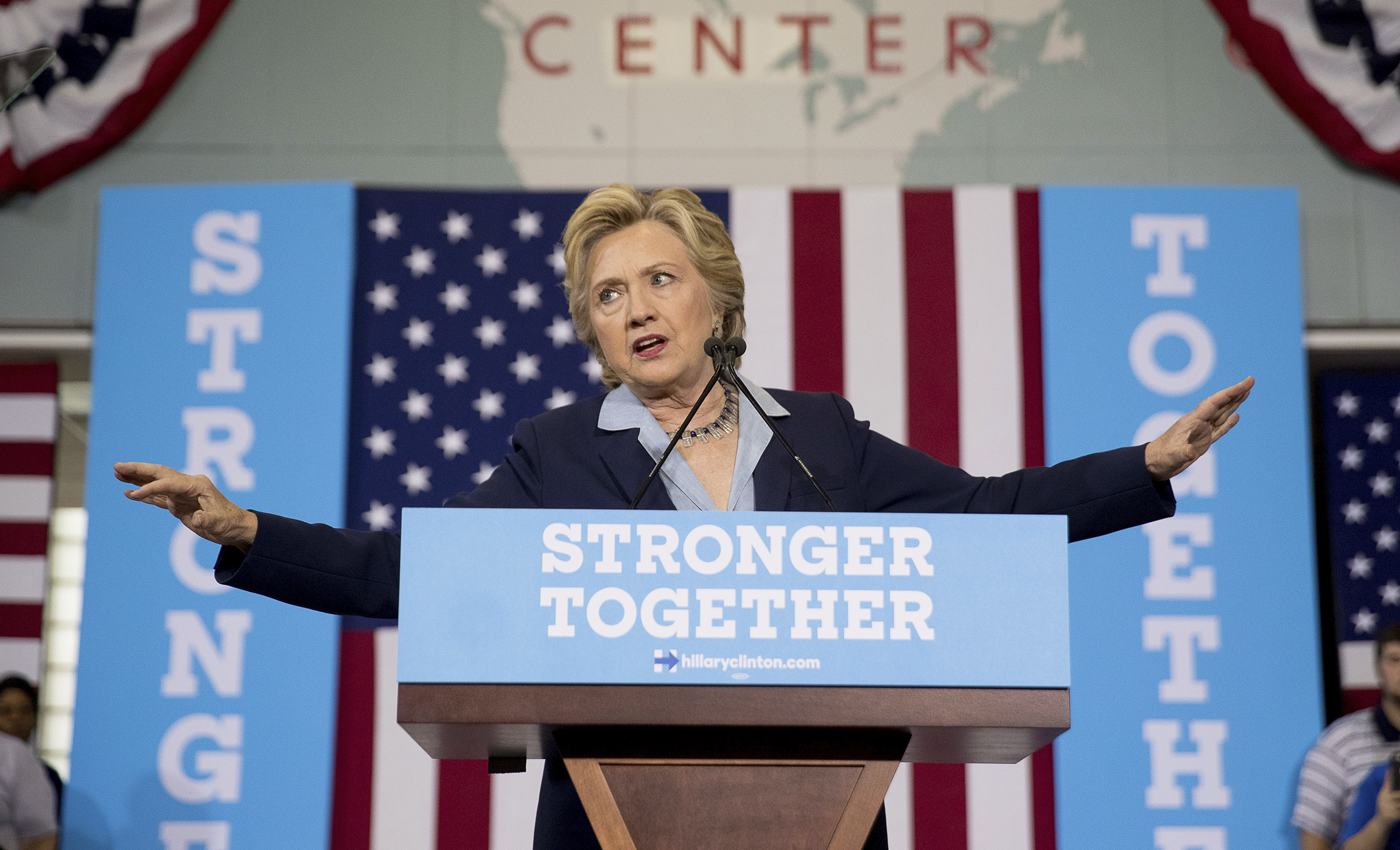 Clinton hits Wells Fargo and others for ‘cowboy culture’ on Wall Street