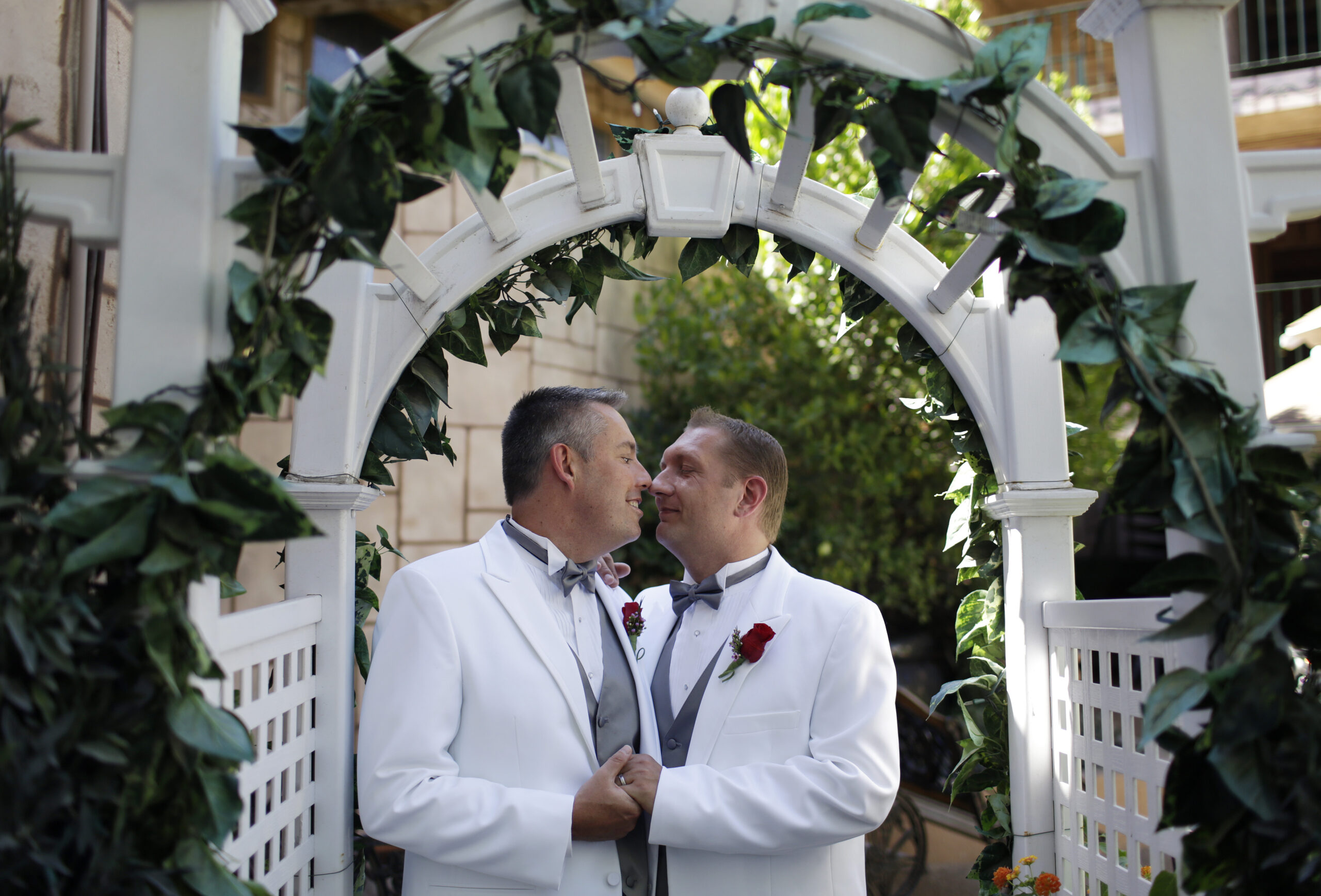 Vegas offering all but marriage to LGBT tourists