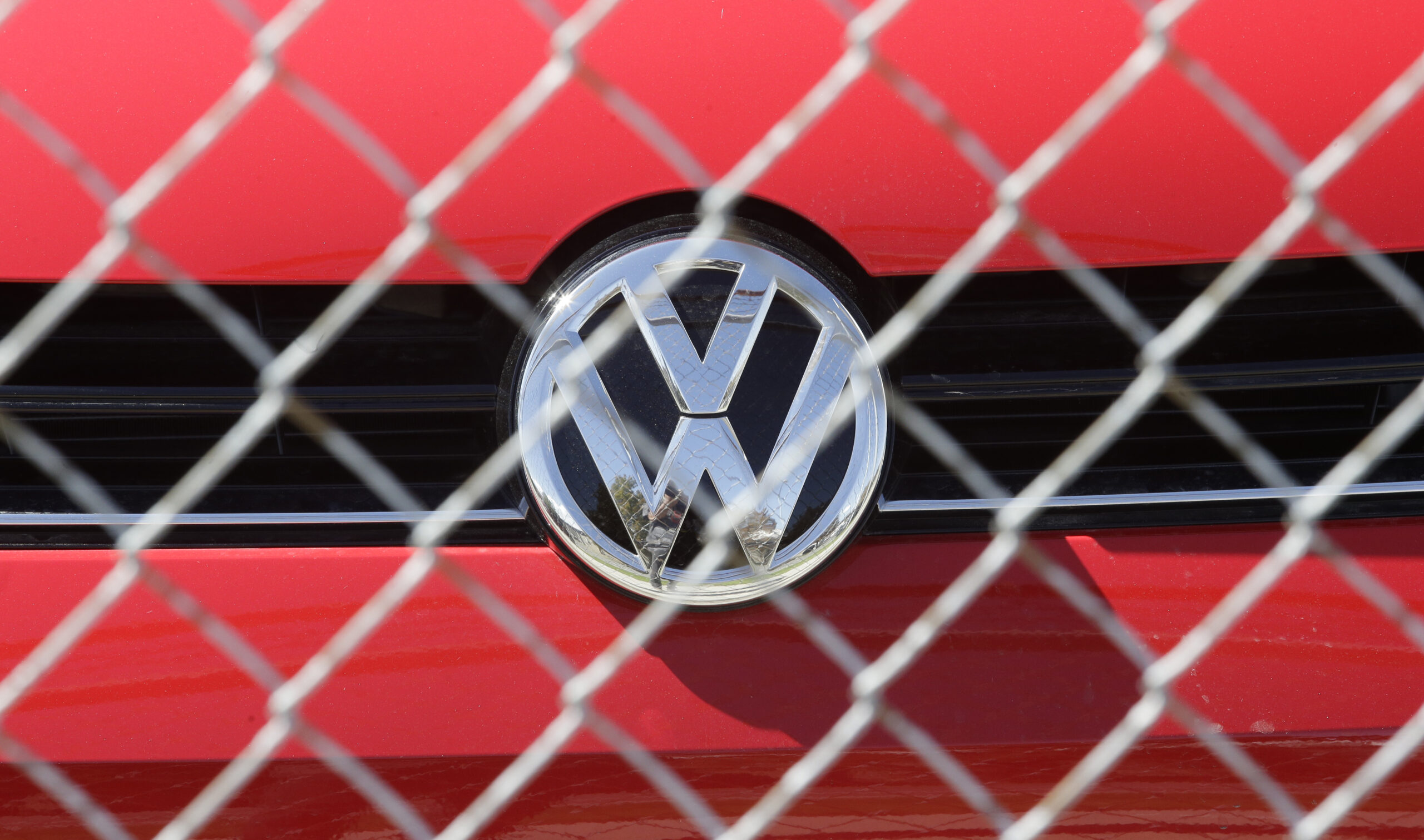 Senators urge Justice to begin criminal probe against VW