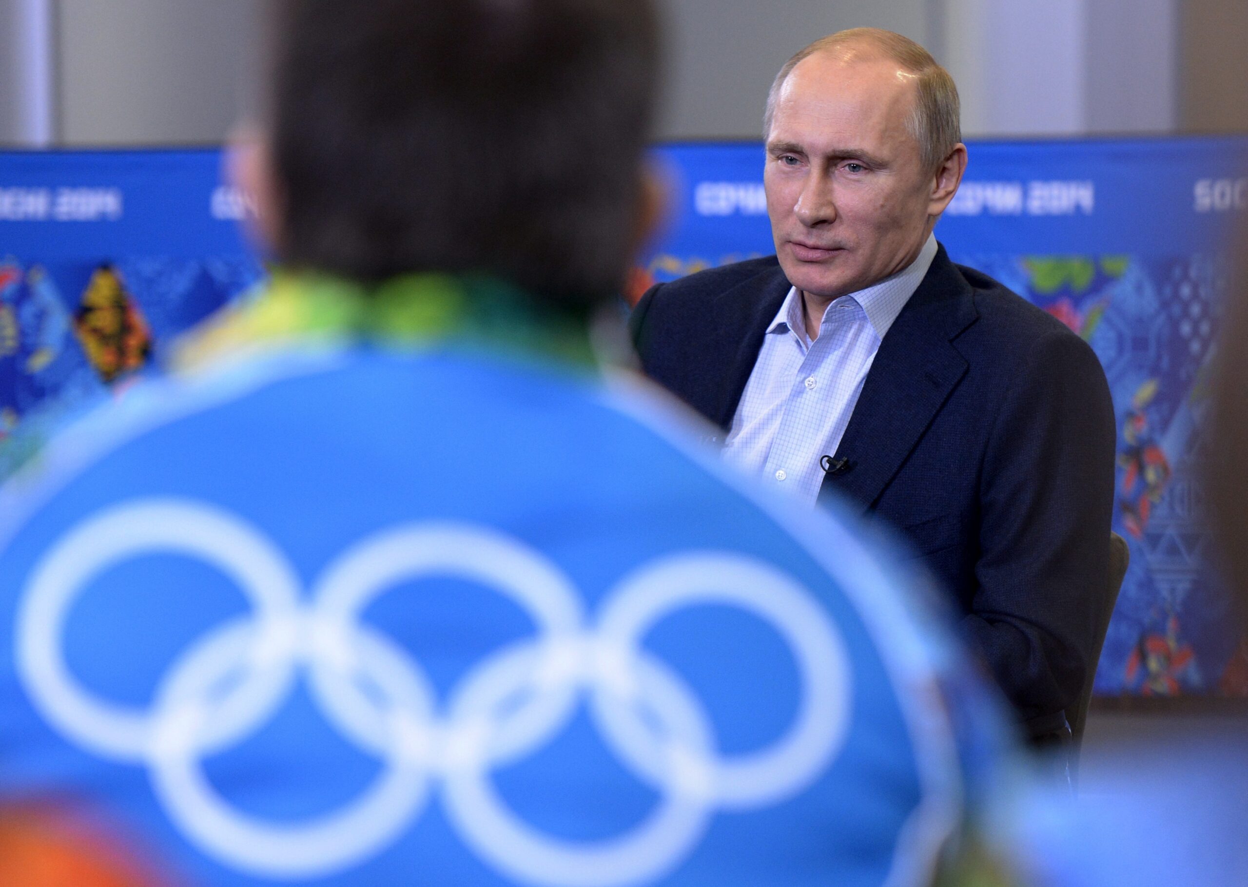 Vladimir Putin: Edward Snowden free to travel to Sochi Olympics