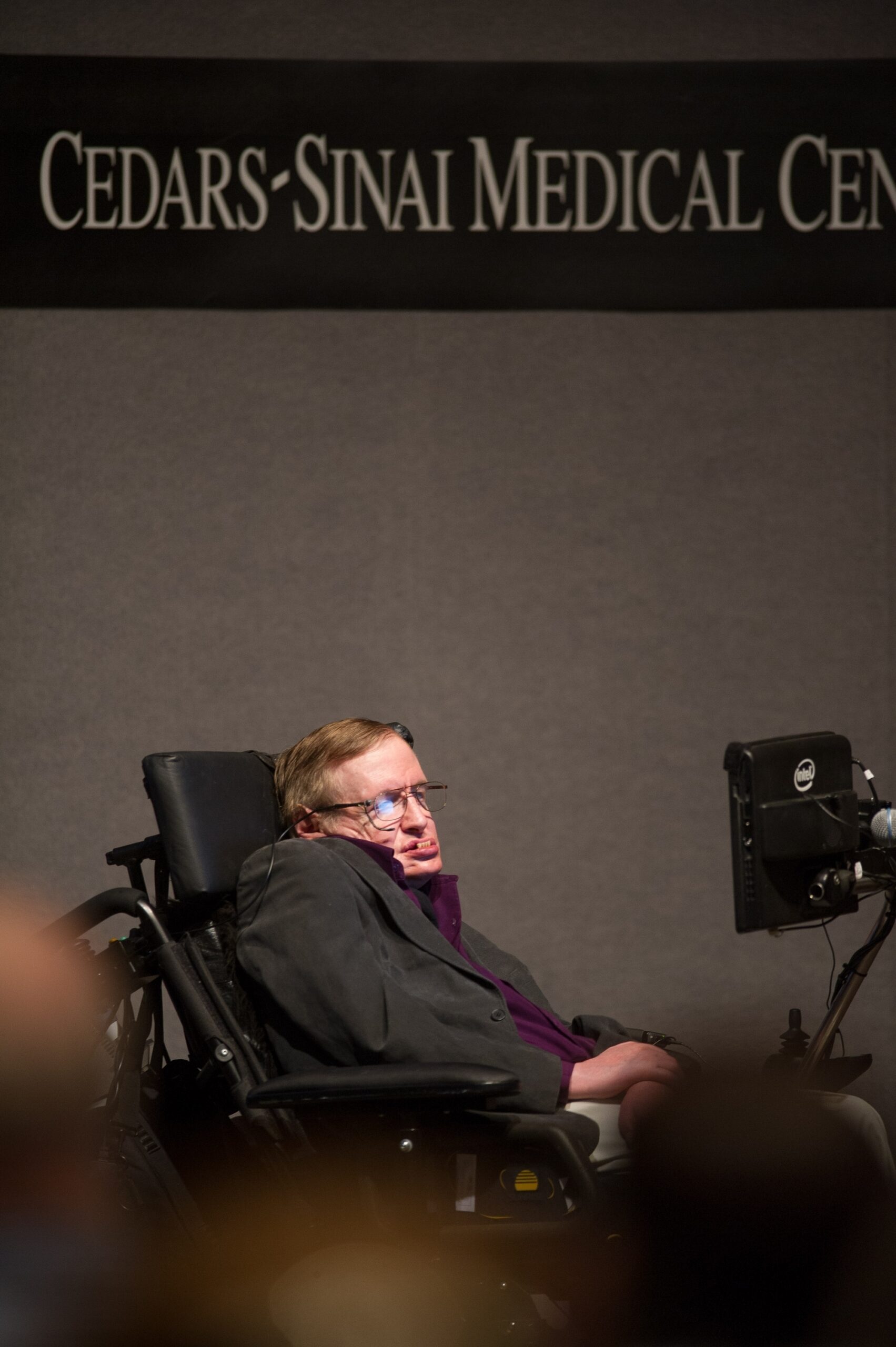 Stephen Hawking: Explore space for humanity’s sake