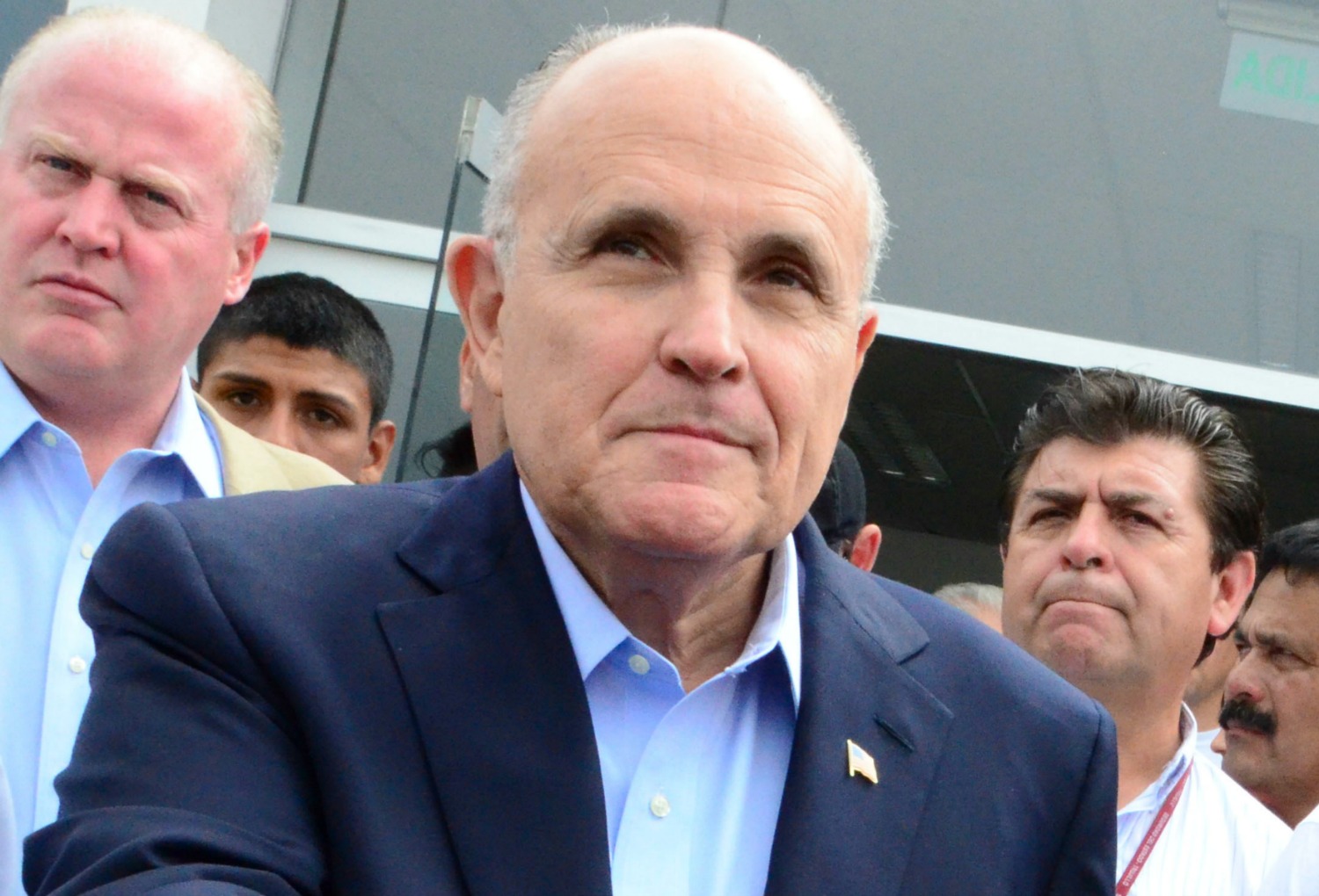 Giuliani: Questioning Clinton’s health a ‘public service’