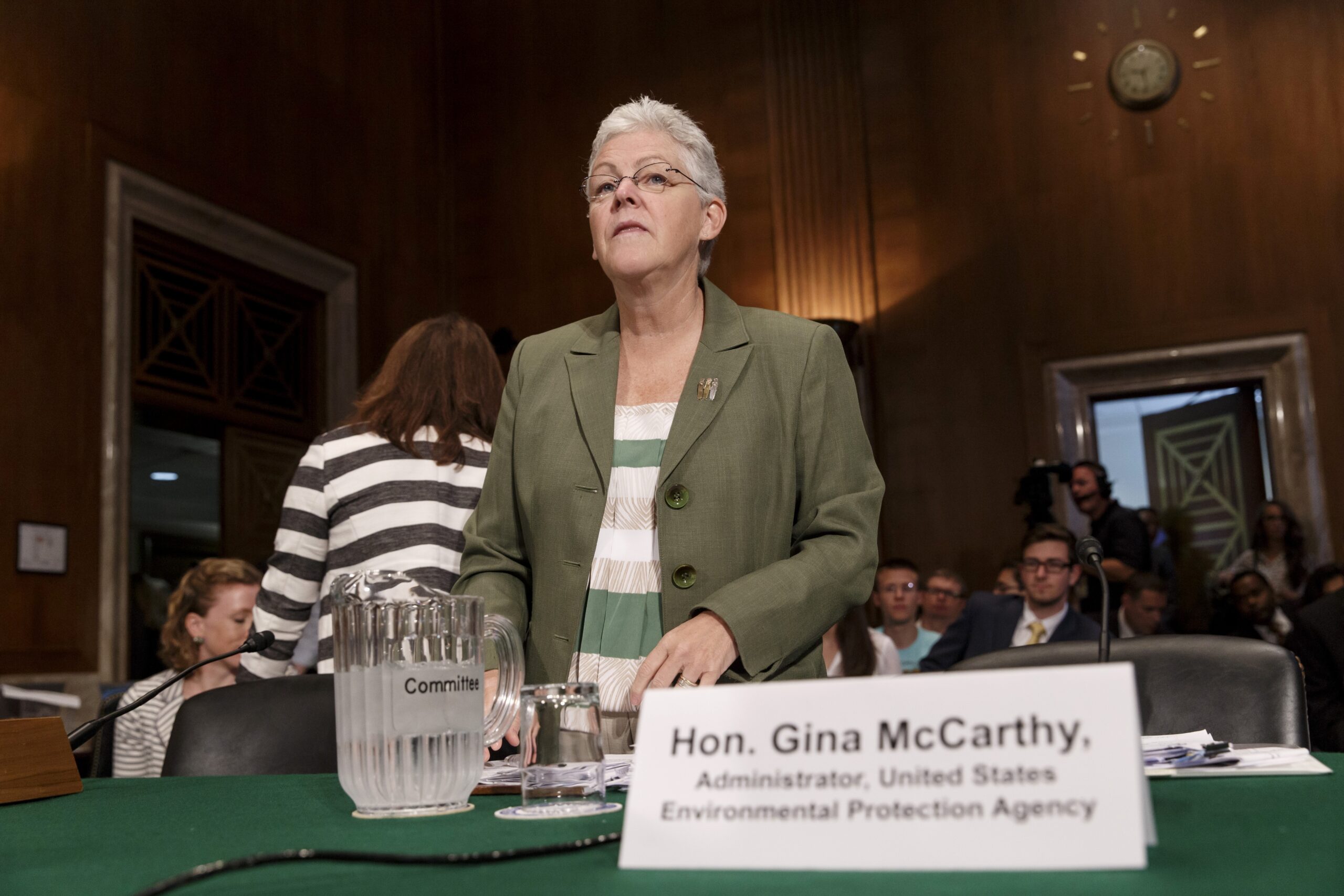 EPA chief mum on potential new fracking regs