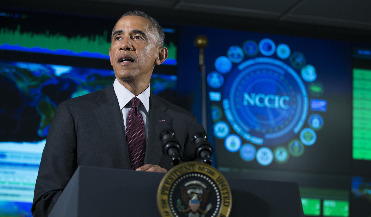 Intelligence officials brief Obama on Russia hacking report