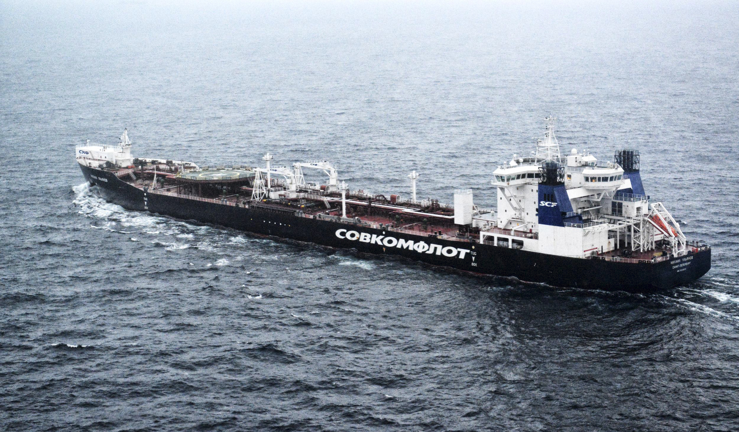 Greenpeace ship to confront Russian Arctic tanker