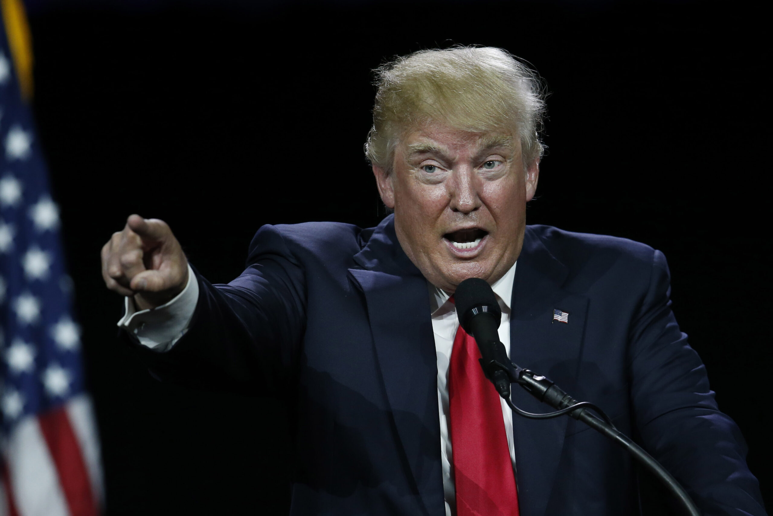 Trump says if Clinton isn’t charged, system is ‘rigged’