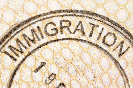 Pro-reform Republicans fail to endorse Senate immigration bill
