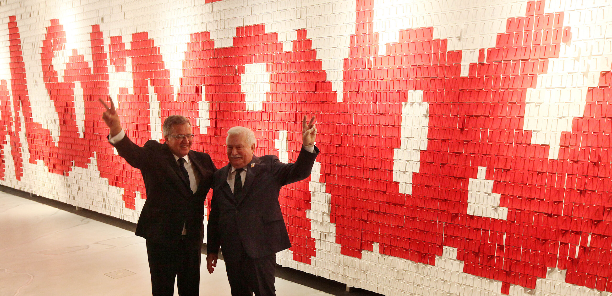 Poland honors Solidarity with new culture center