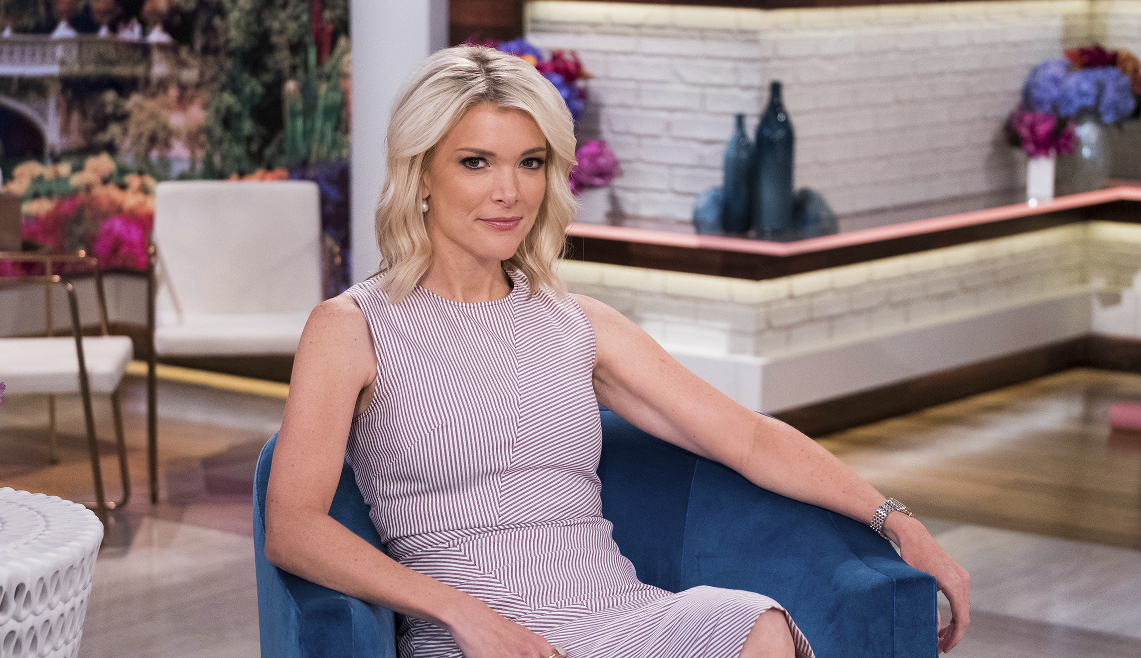 Megyn Kelly made a fashion magazine fact-check itself on Trump in the middle of an interview