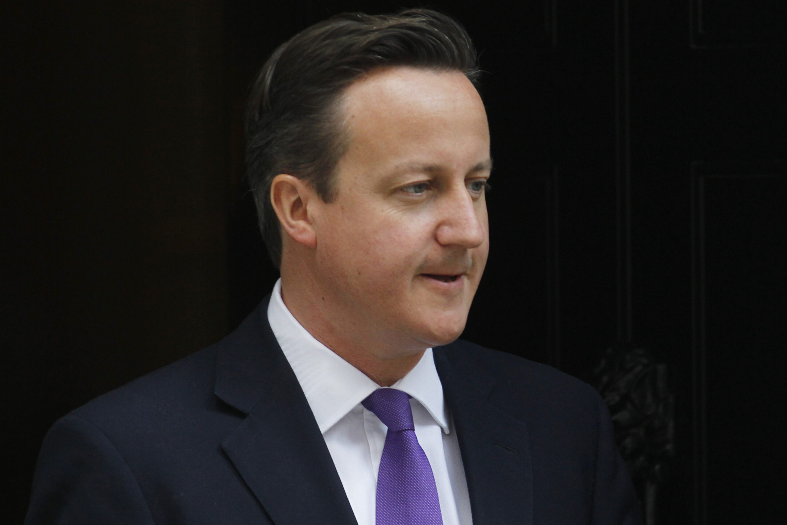 News Summary: UK PM defends ill-fated Coulson hire