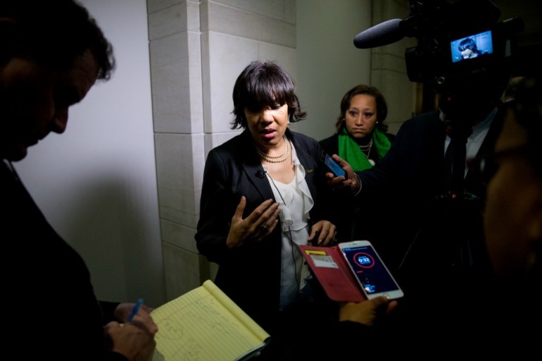—œI have no intention at this point of having the city of Flint sue the state,—? Karen Weaver said. (AP Photo)