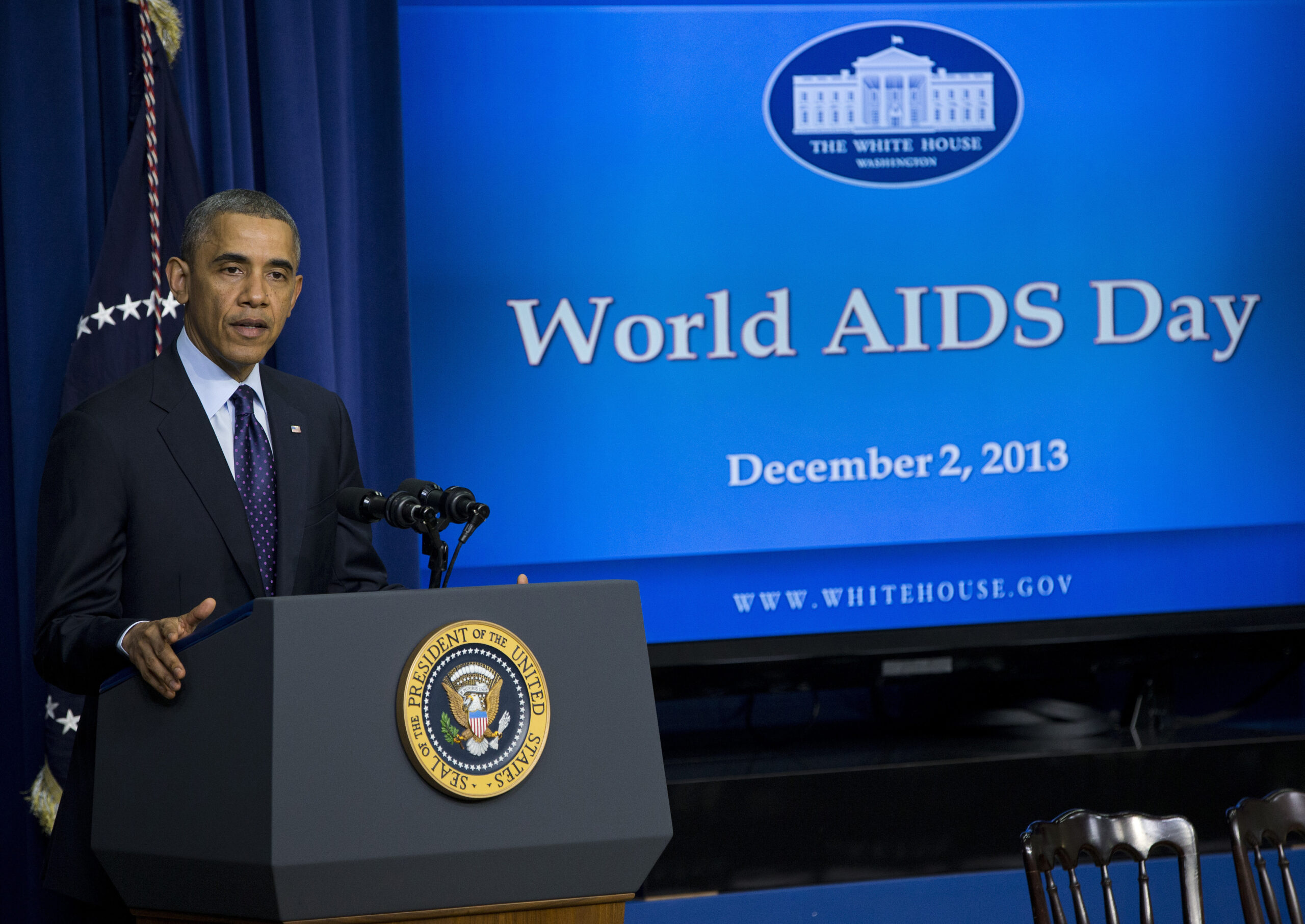 Obama reveals $100 million HIV research initiative