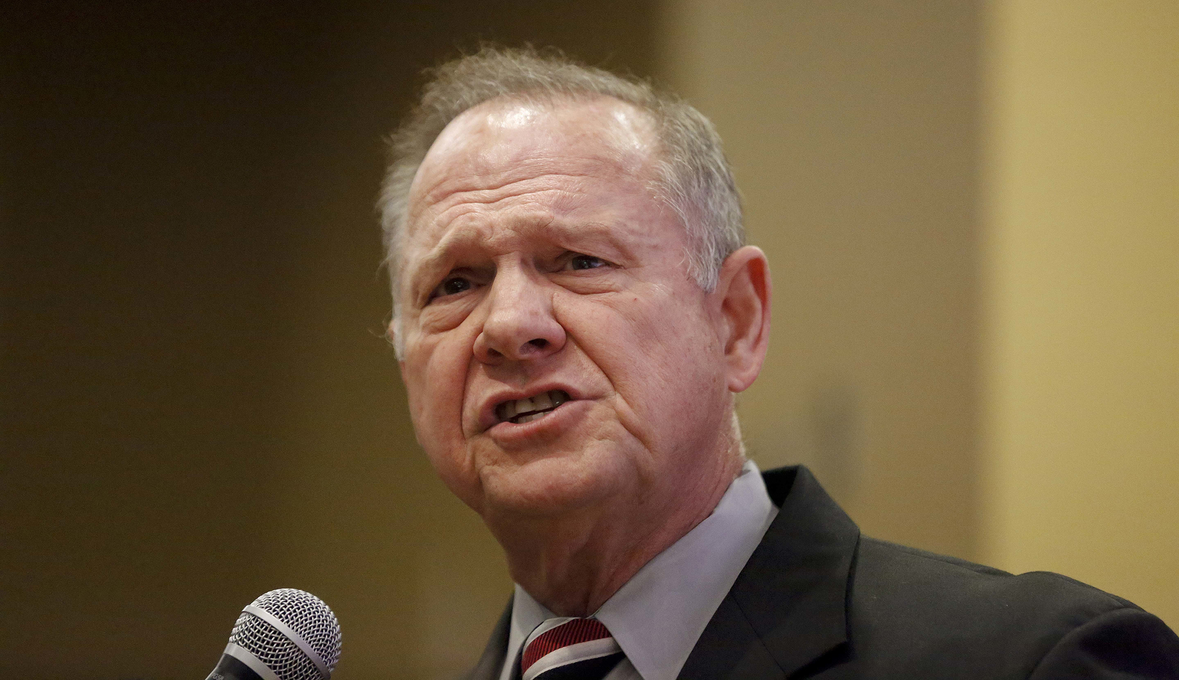 Roy Moore mocked for tweeting ‘Bring. It. On.’, the name of a high school cheerleading movie