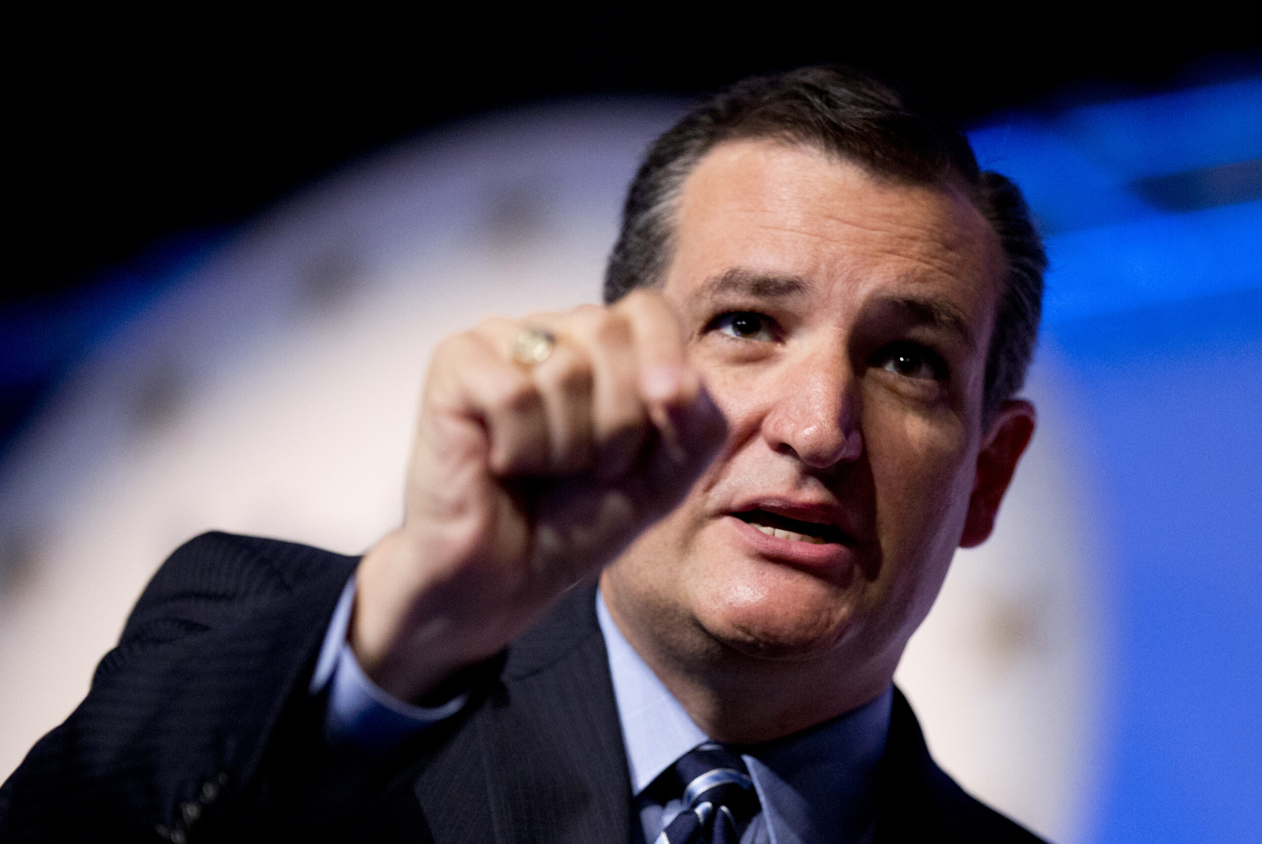 Cruz: Shut down Obama’s nominees