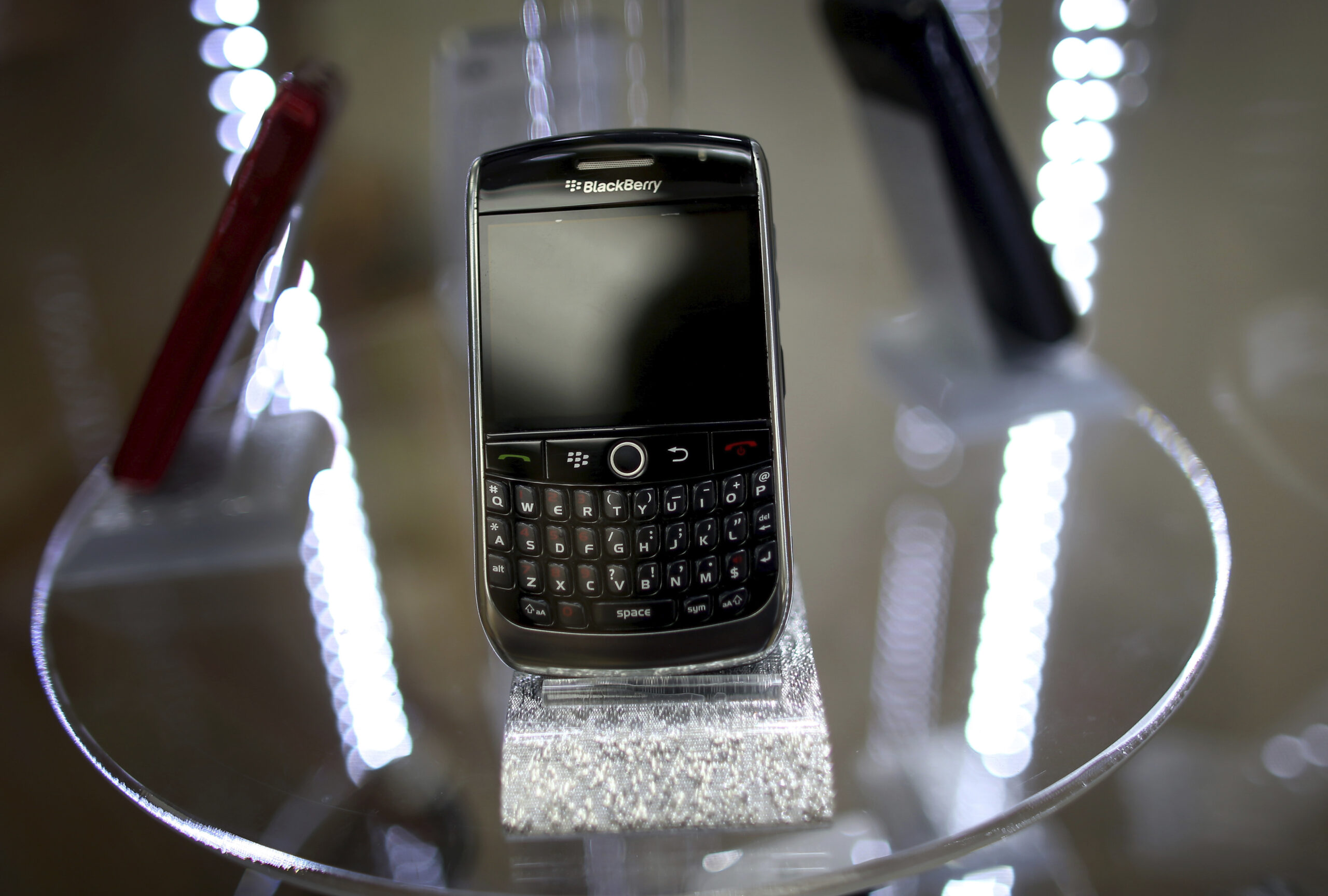 BlackBerry surges on continued Pentagon dominance