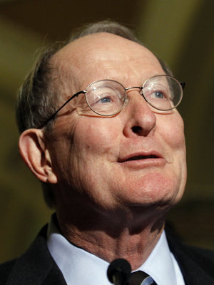 Lamar Alexander crushing Tea Party foe, leads 7-1 among key conservatives