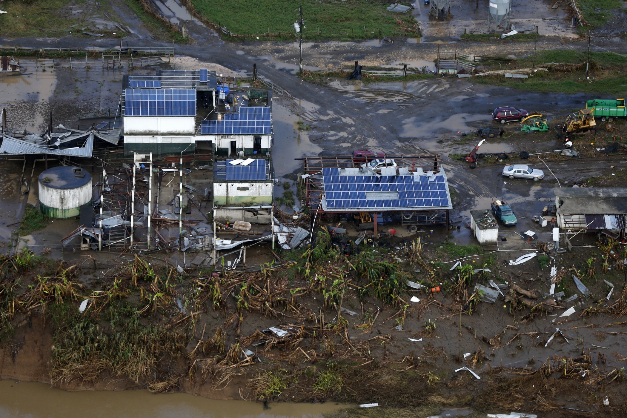 Puerto Rico blackout sparks interest in solar power for island’s electric grid