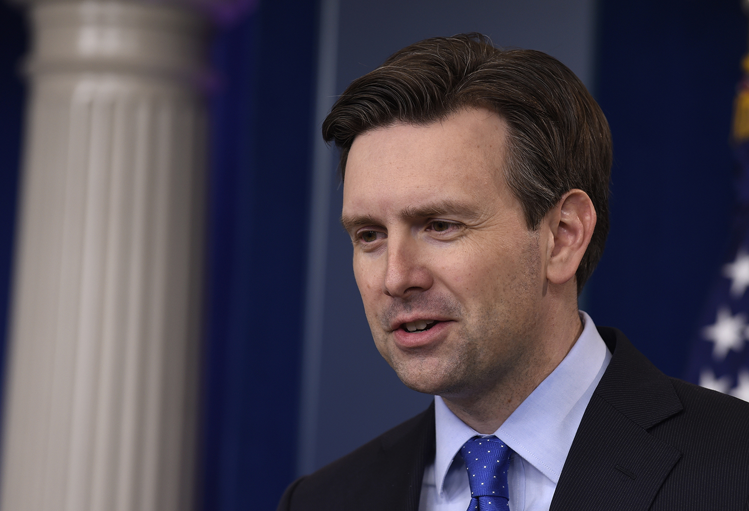 Earnest: ‘No political effort to manipulate’ on Benghazi