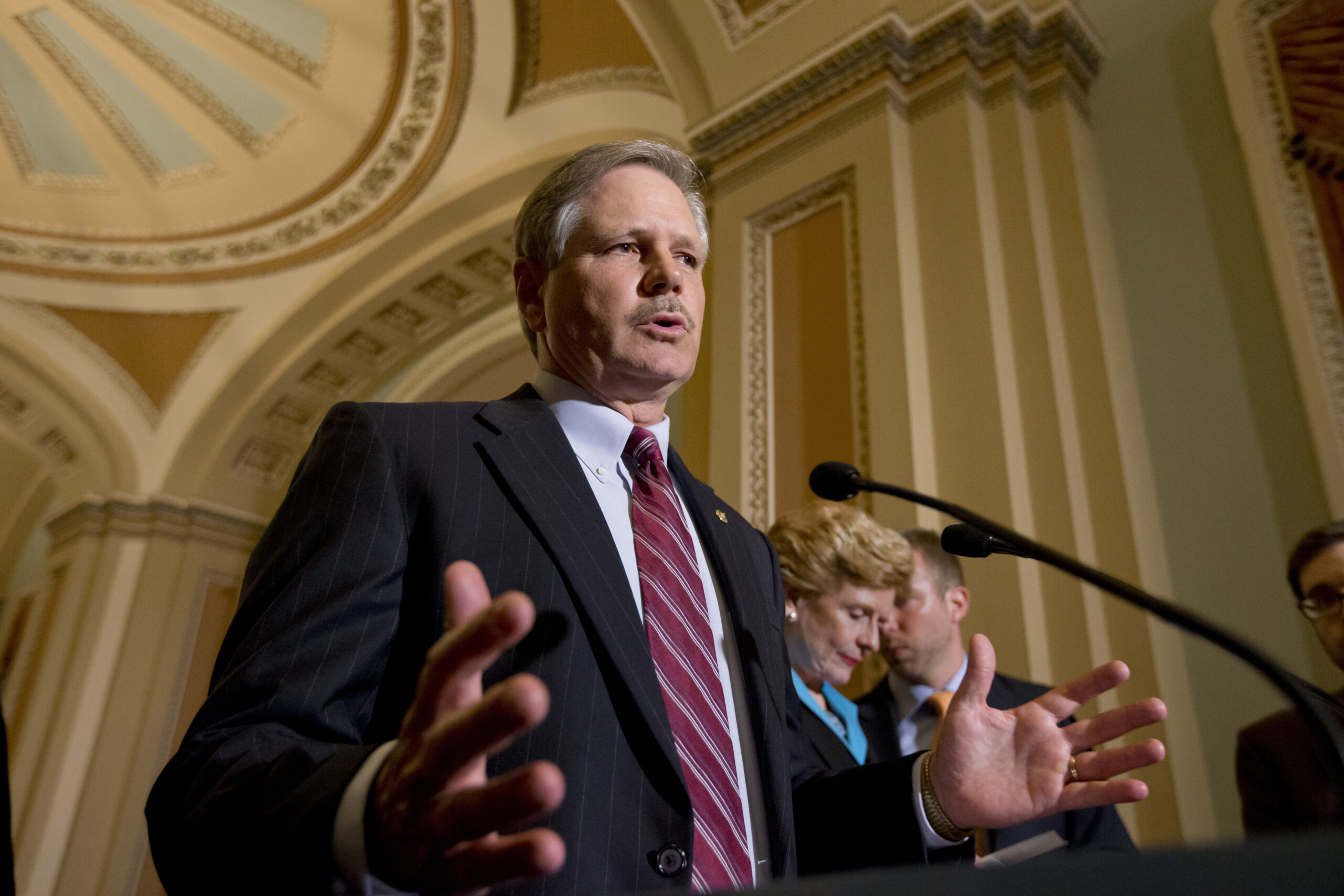 Major changes in 1,200-page immigration amendment; vote is Monday