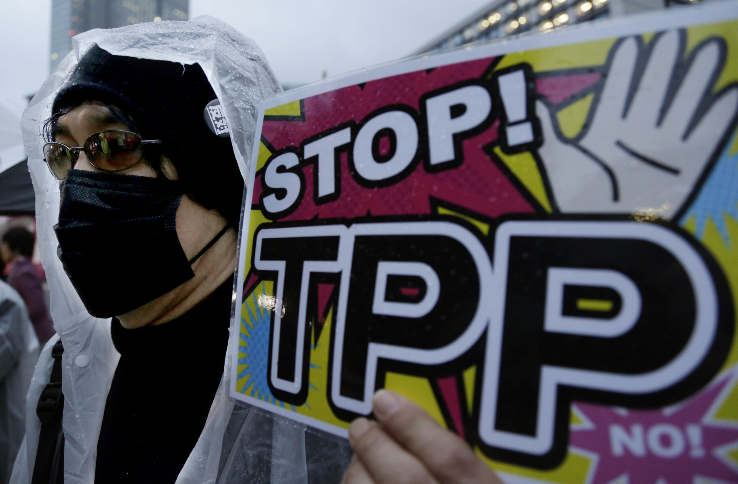 Washington elites at odds with the rest of the nation on trade