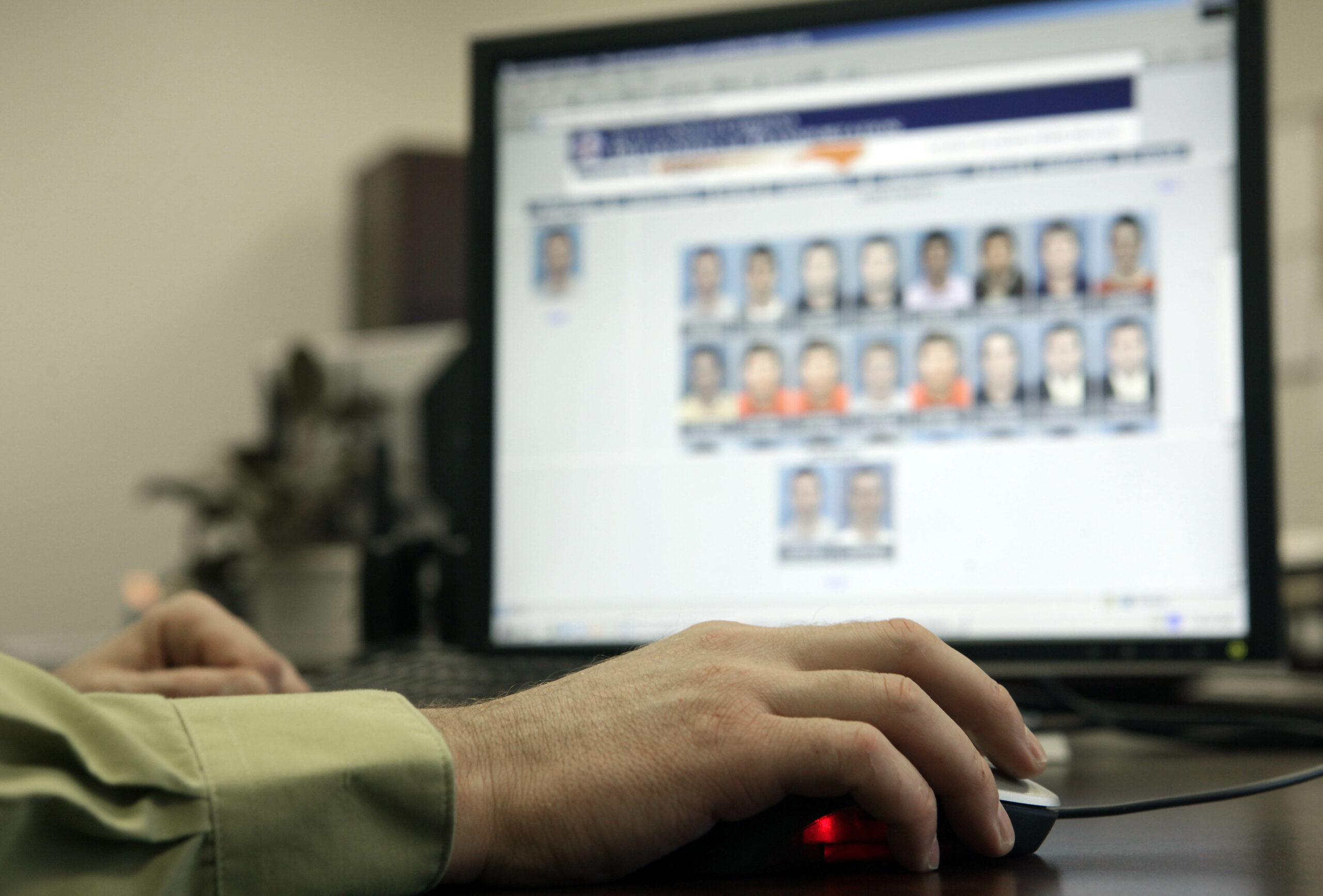 GAO: ‘Errors may occur’ in FBI’s facial recognition database