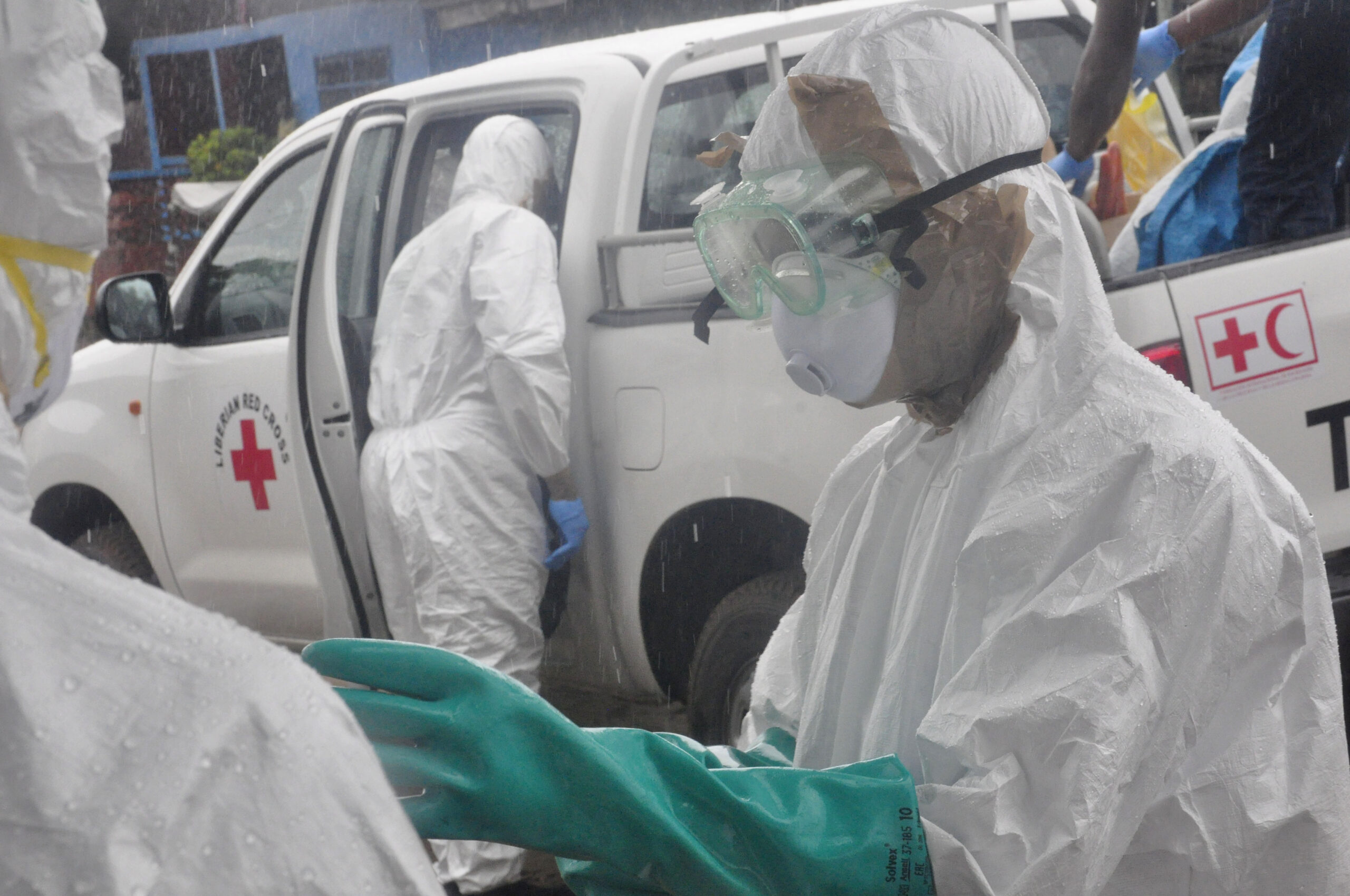 Report: Cost of Ebola could top $32 billion