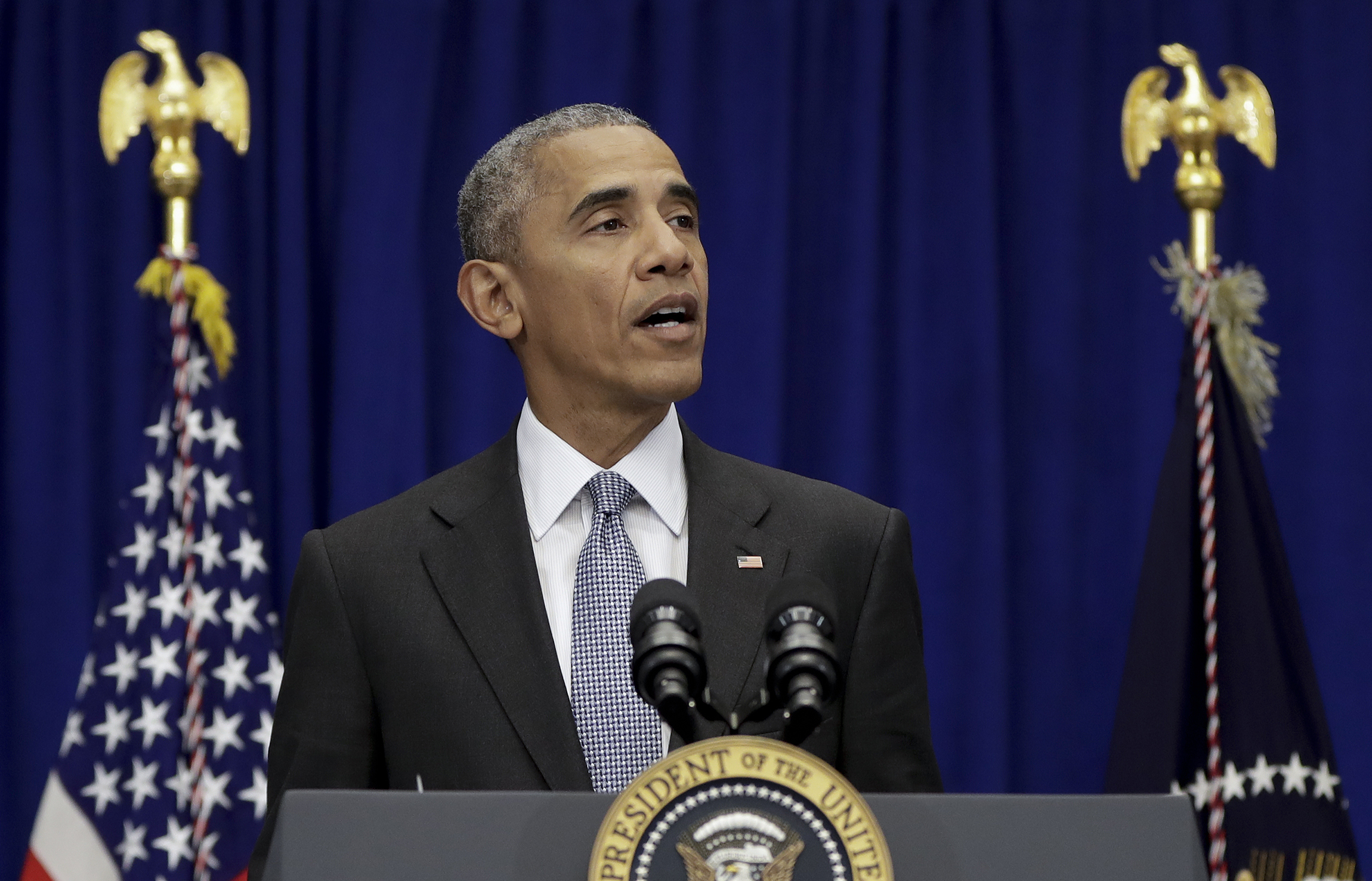 Days after attacks, Obama pitches more refugees