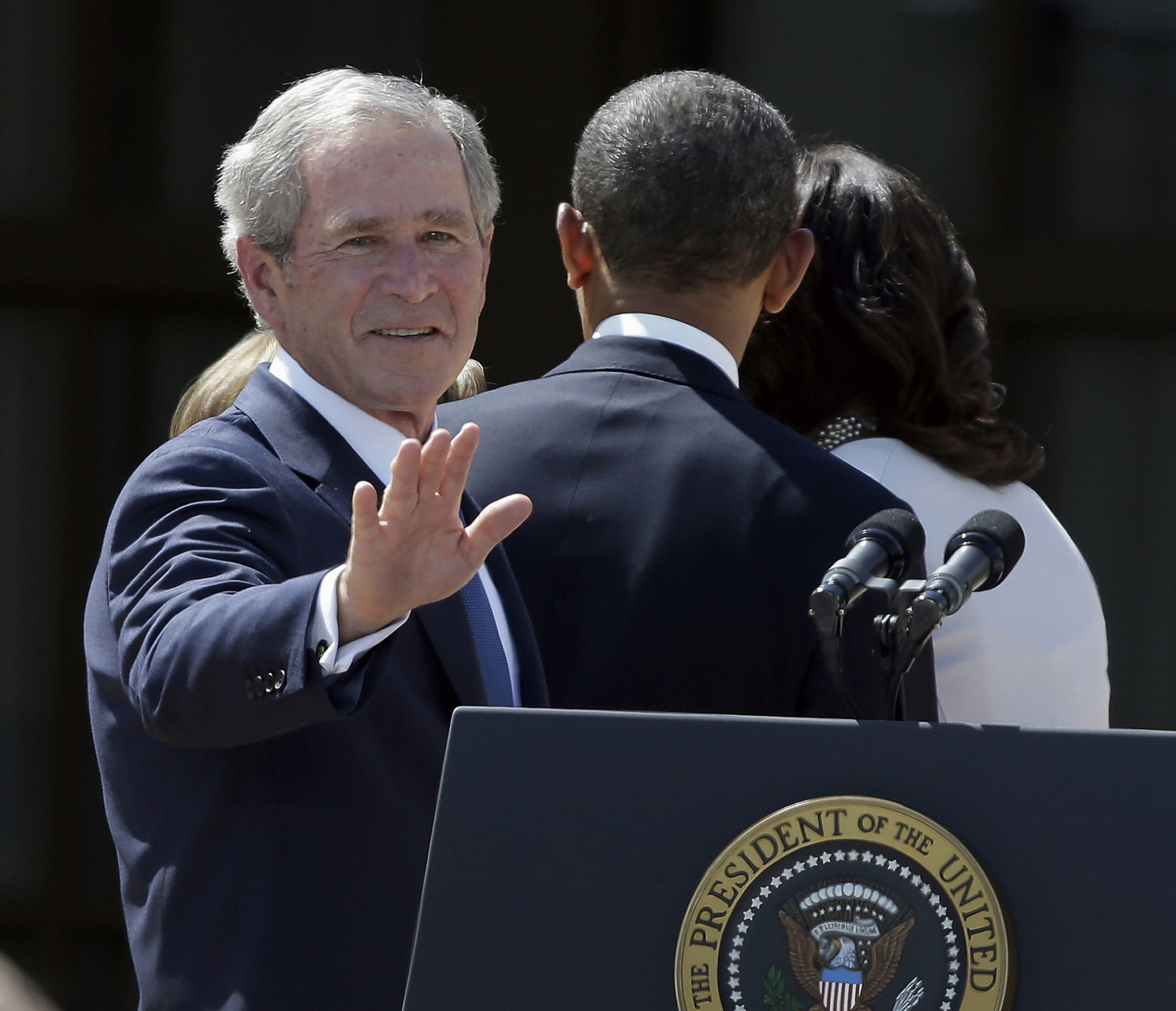 Still Bush’s fault: W blamed for rotten economy more than Obama